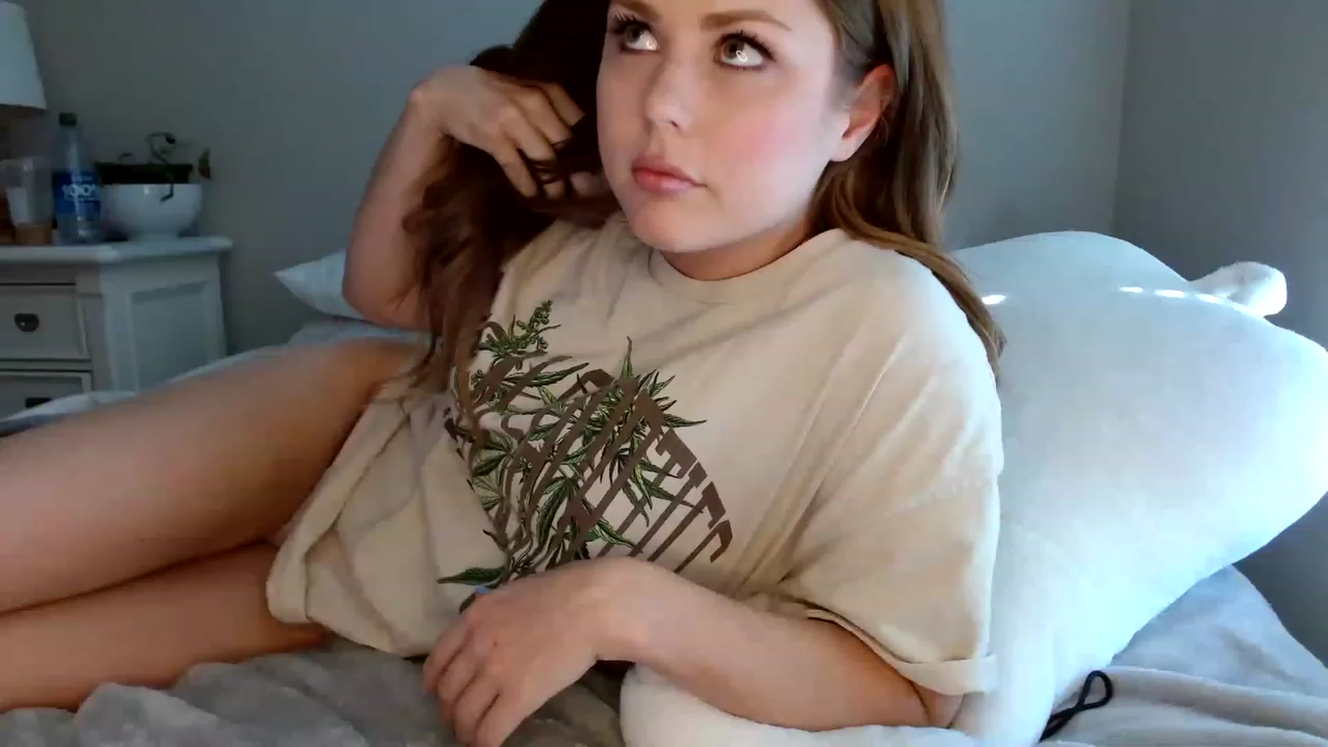 Gallery image thumbnail from Montyfoxx69's myfreecams stream on, 06/18/2023, 18:40 image 2 of 20