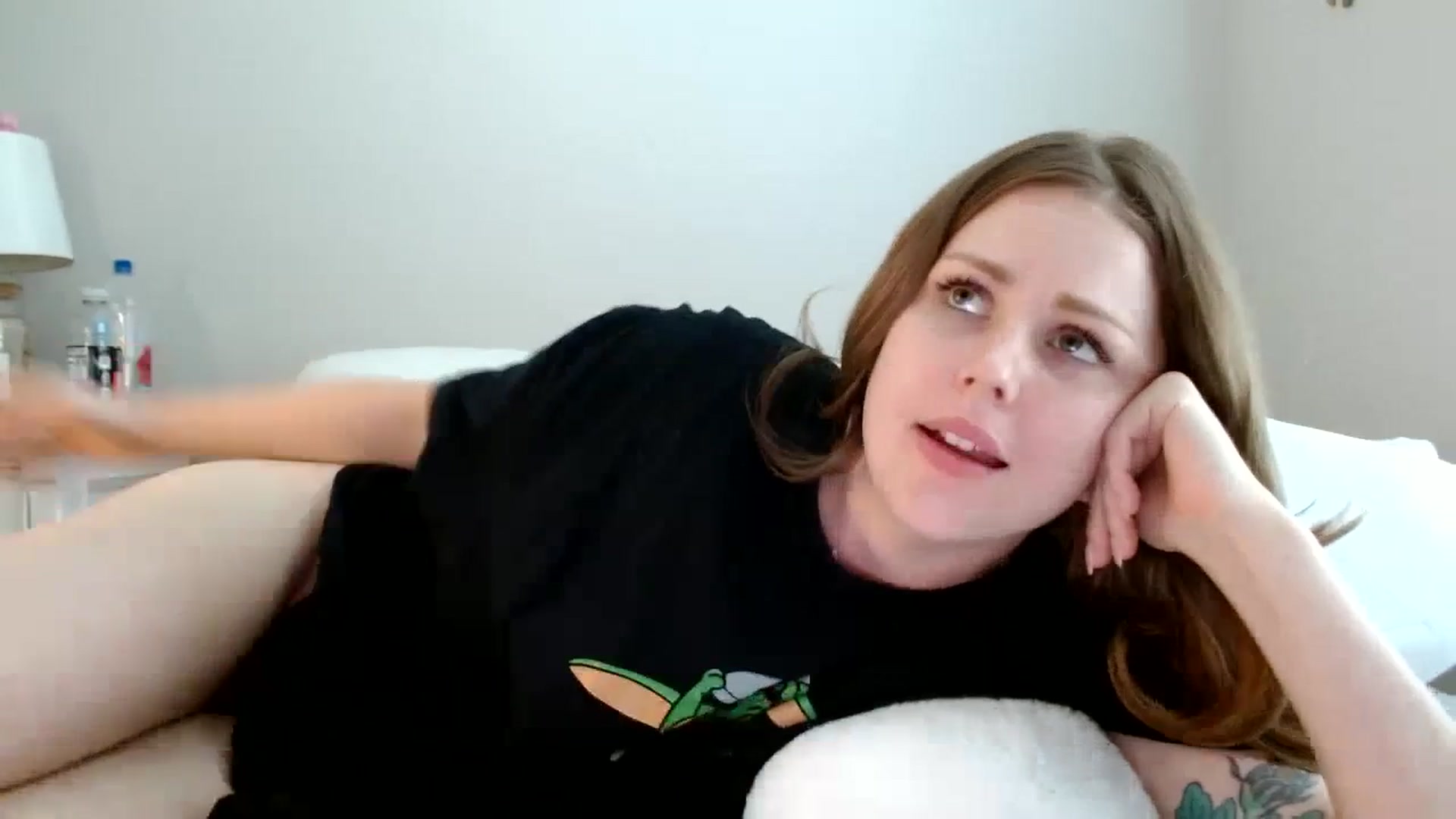 Gallery image thumbnail from Montyfoxx69's myfreecams stream on, 07/19/2023, 21:09 image 18 of 20