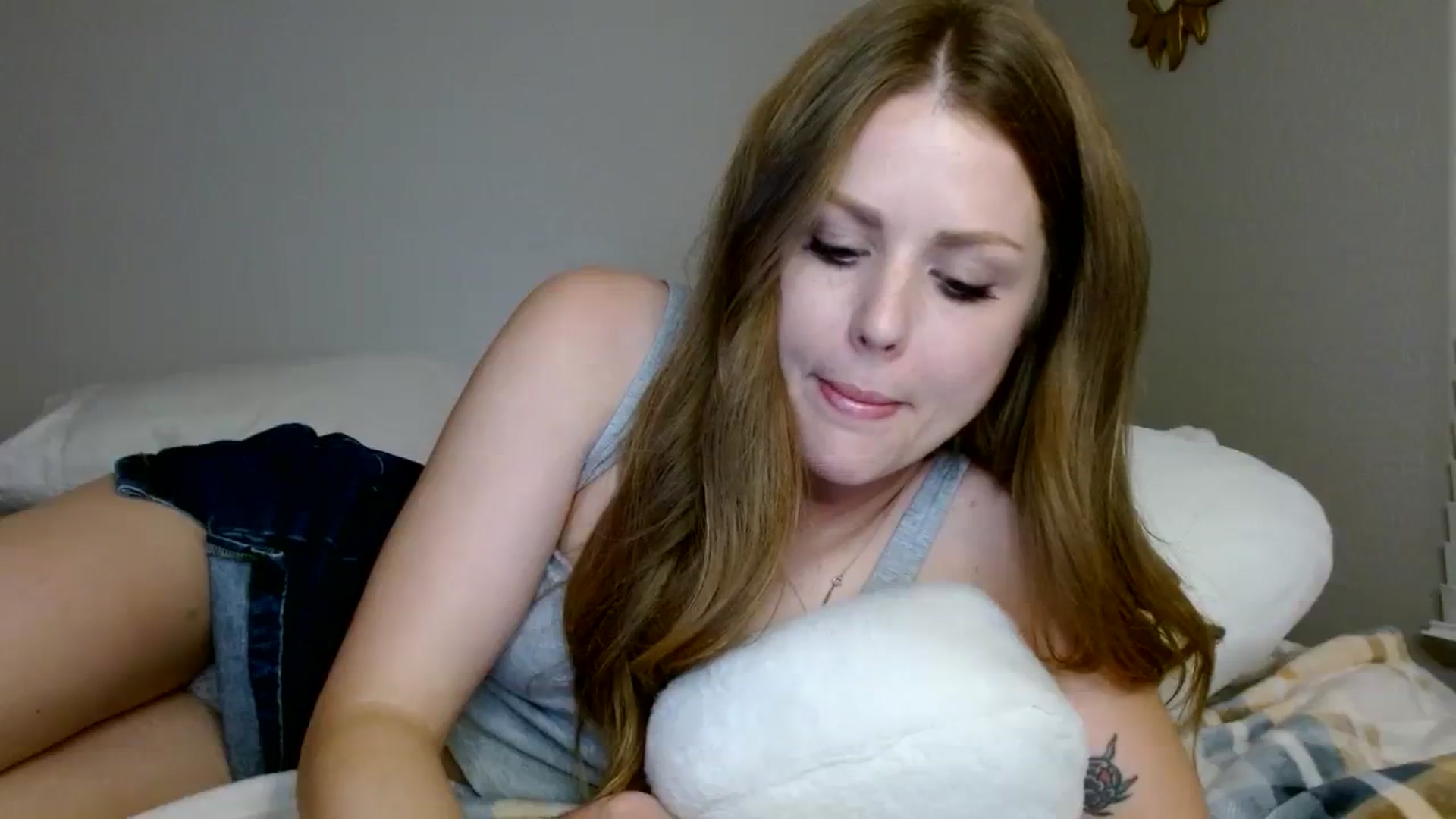 Gallery image thumbnail from Montyfoxx69's myfreecams stream on, 08/05/2023, 07:01 image 19 of 20