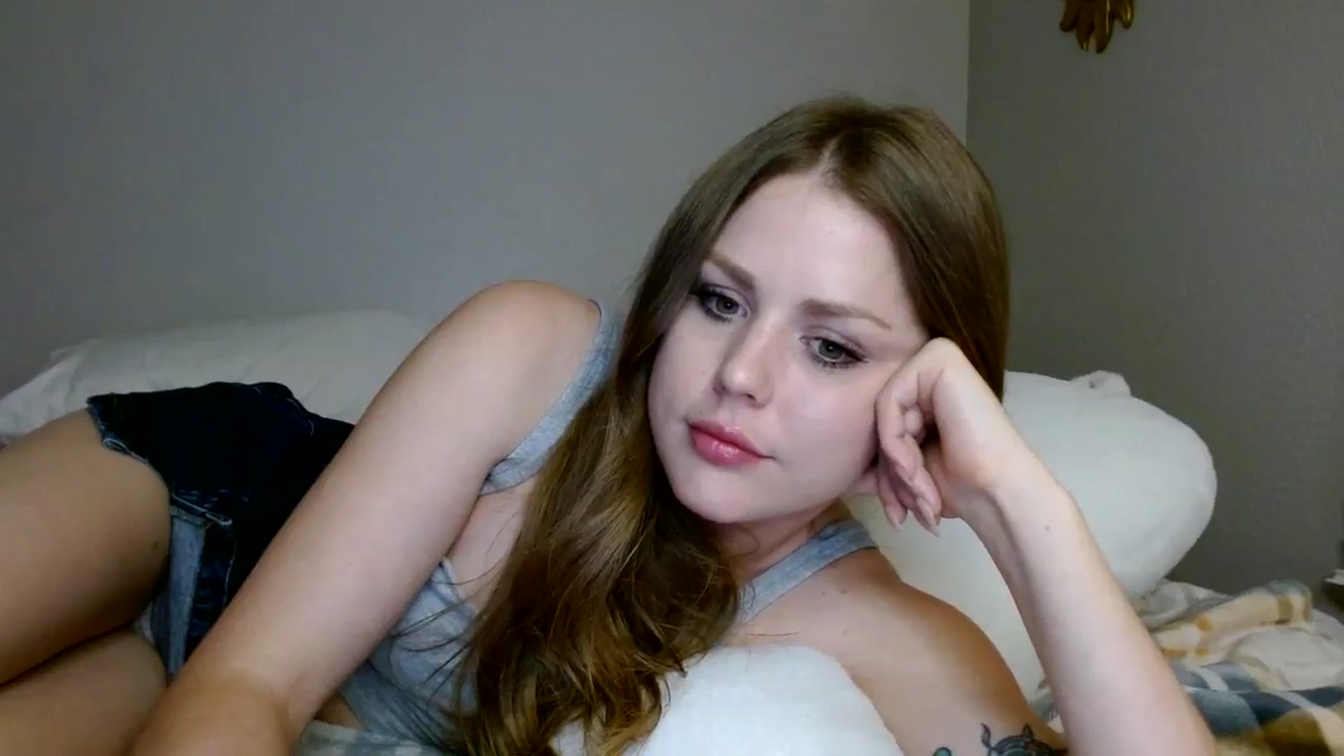 Gallery image thumbnail from Montyfoxx69's myfreecams stream on, 08/05/2023, 07:20 image 9 of 20