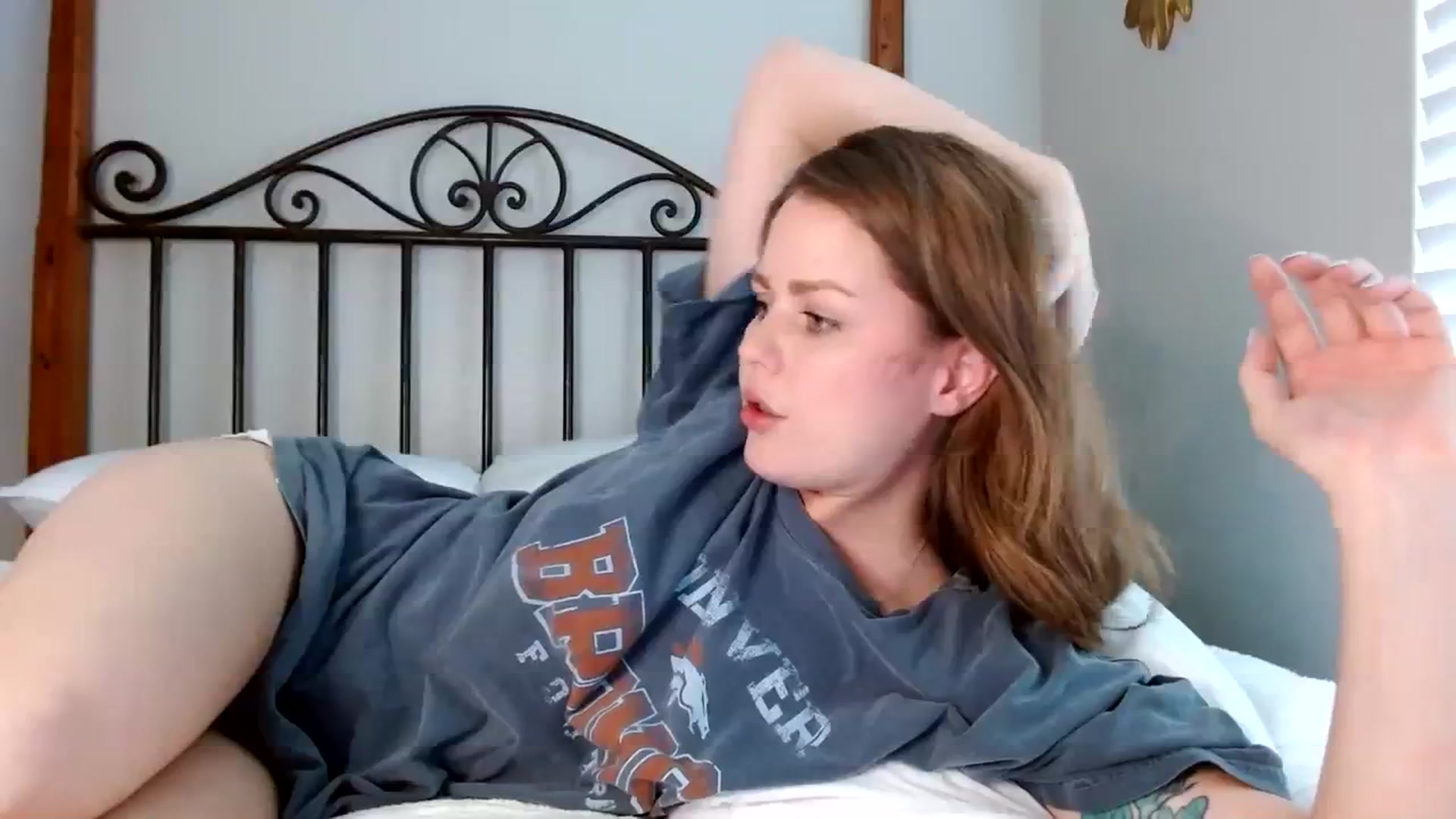 Gallery image thumbnail from Montyfoxx69's myfreecams stream on, 09/20/2023, 22:12 image 7 of 20