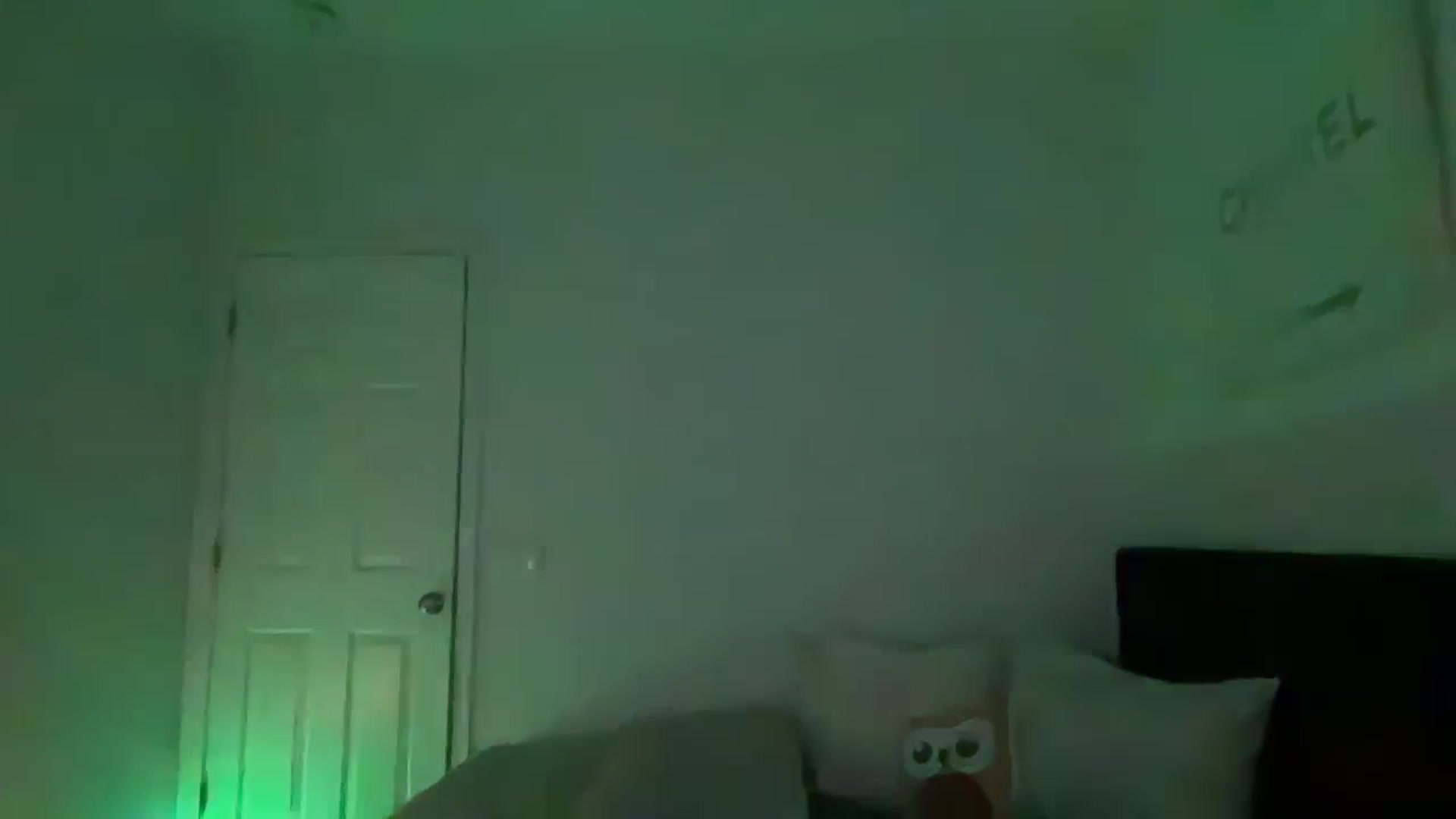 Gallery image thumbnail from Moodybaby's myfreecams stream on, 03/29/2025, 08:01 image 16 of 20