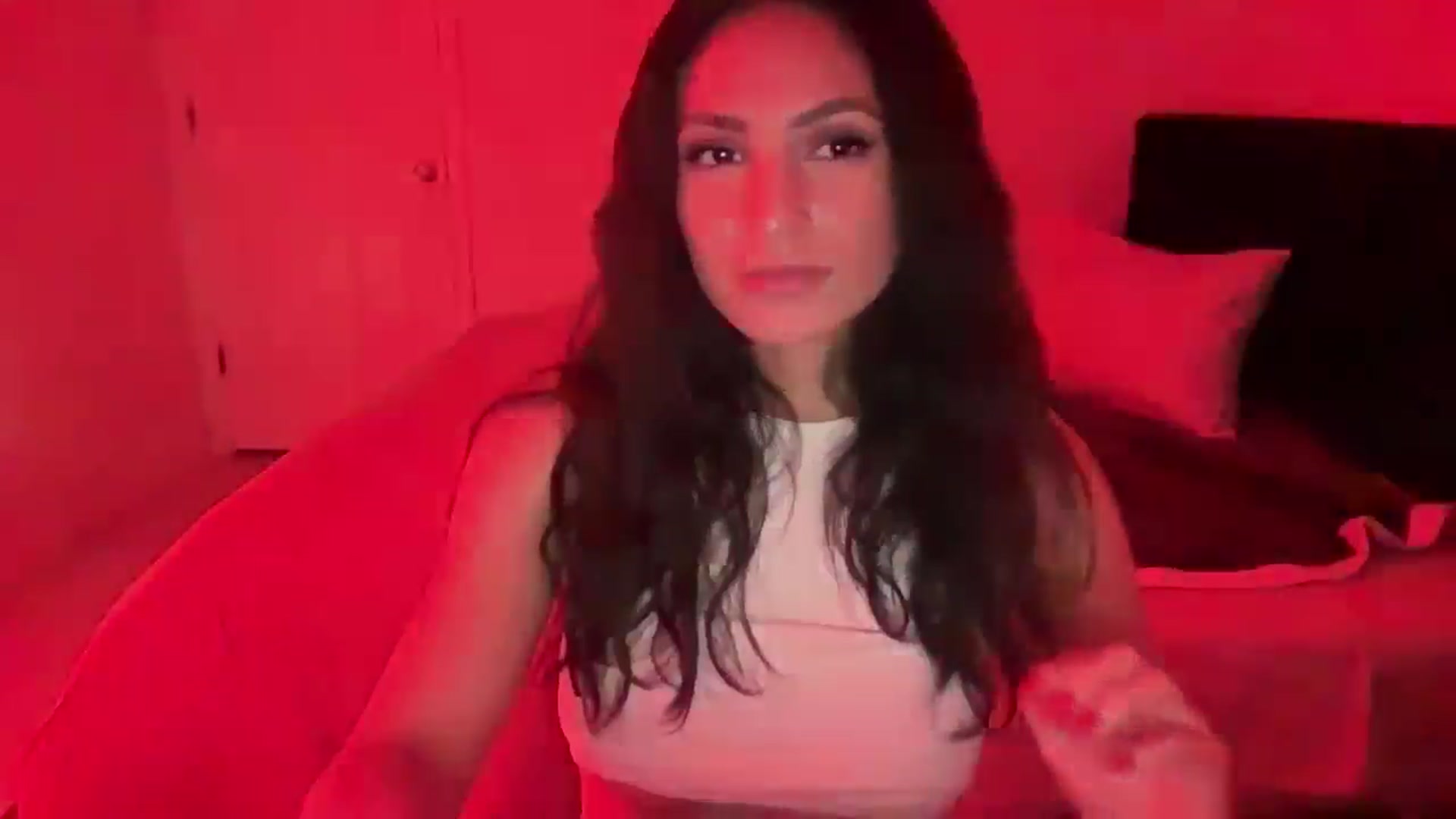 Gallery image thumbnail from Moodybaby's myfreecams stream on, 03/29/2025, 08:01 image 12 of 20