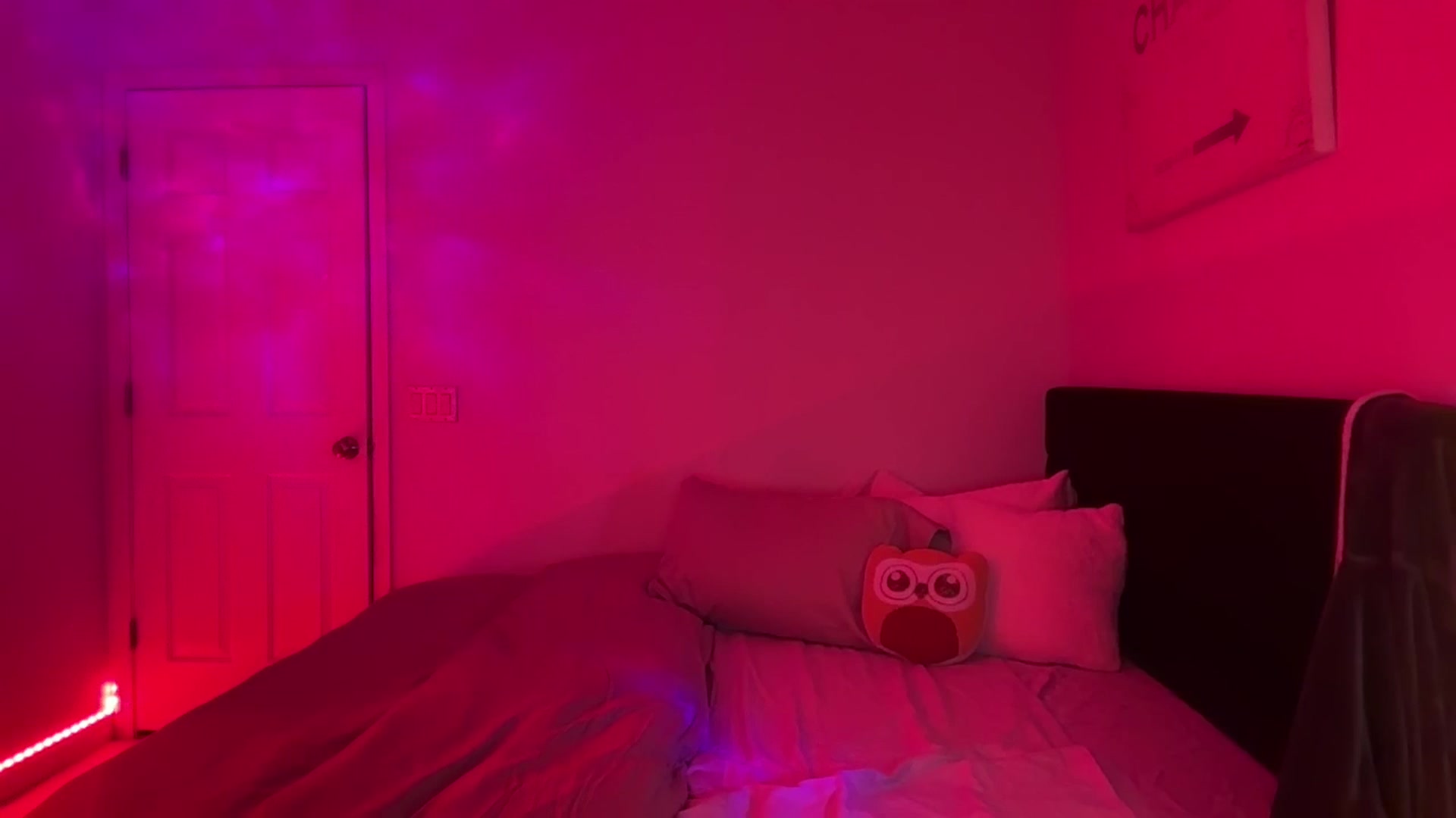 Gallery image thumbnail from Moodybaby's myfreecams stream on, 04/24/2025, 10:01 image 14 of 20