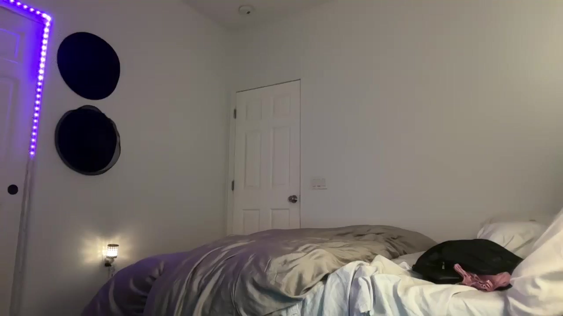 Gallery image thumbnail from Moodybaby's myfreecams stream on, 05/18/2025, 10:35 image 20 of 20