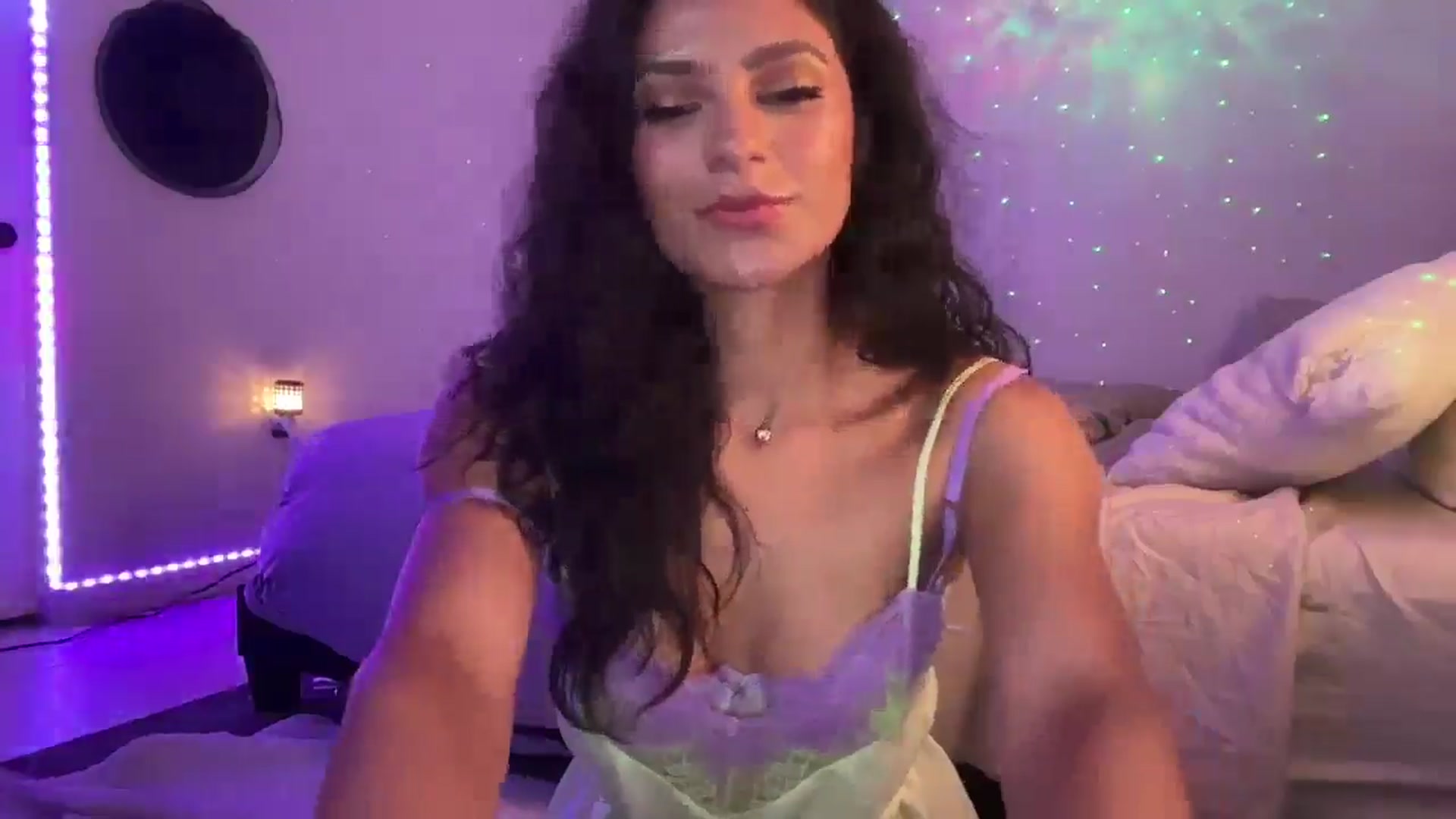 Gallery image thumbnail from Moodybaby's myfreecams stream on, 06/04/2025, 02:58 image 14 of 20