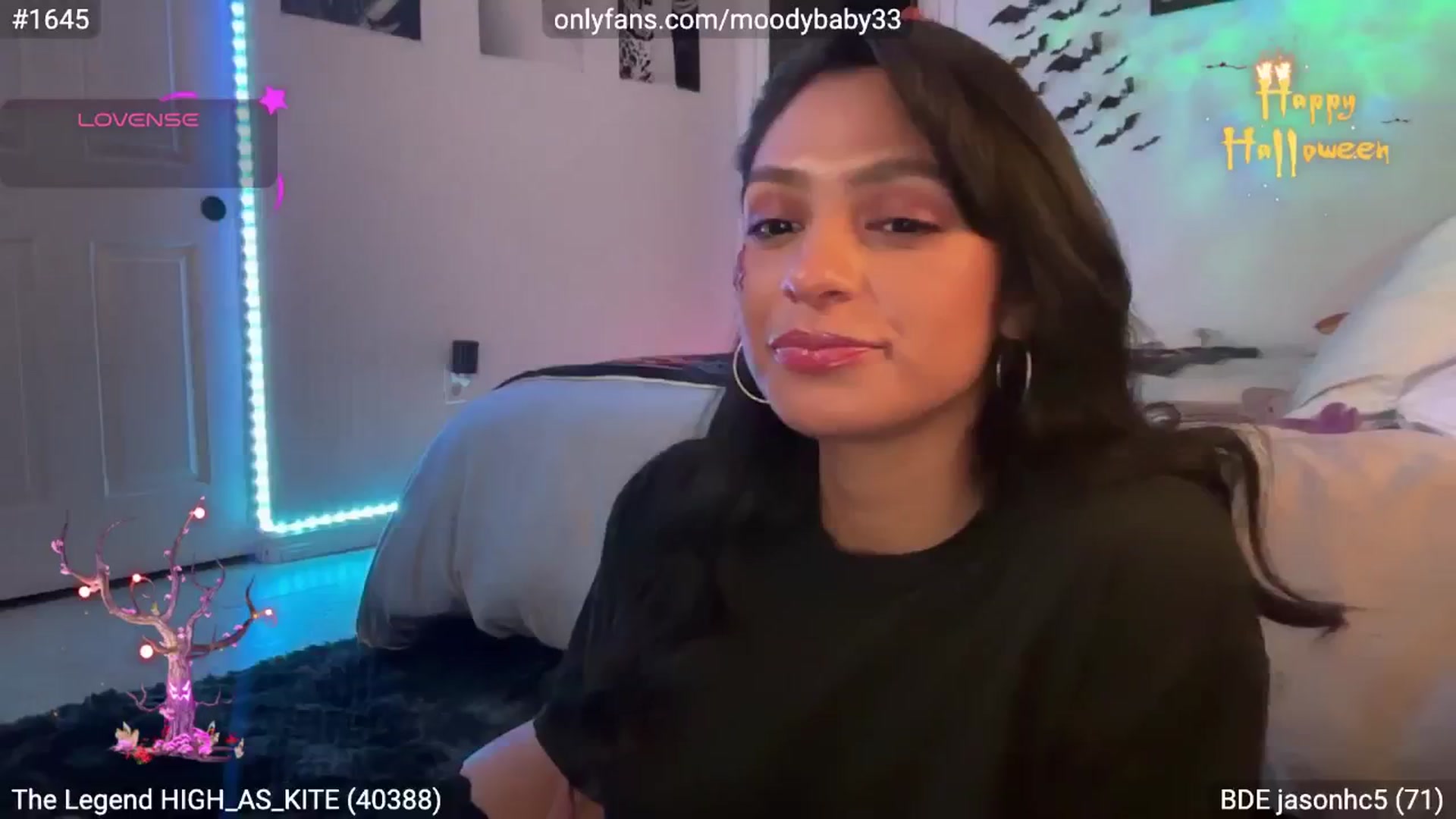 Gallery image thumbnail from Moodybaby's myfreecams stream on, 10/22/2025, 06:54 image 1 of 20