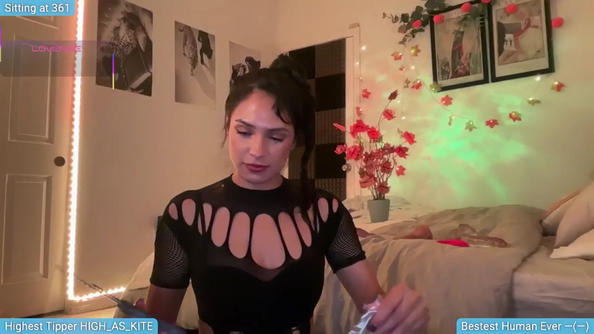 Gallery image thumbnail from Moodybaby's myfreecams stream on, 11/17/2025, 11:27 image 1 of 20