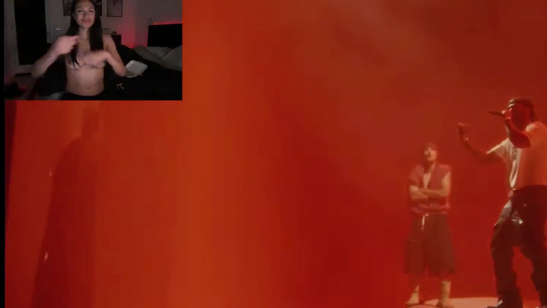 Gallery image thumbnail from Moodybaby's myfreecams stream on, 04/19/2026, 08:12 image 14 of 20