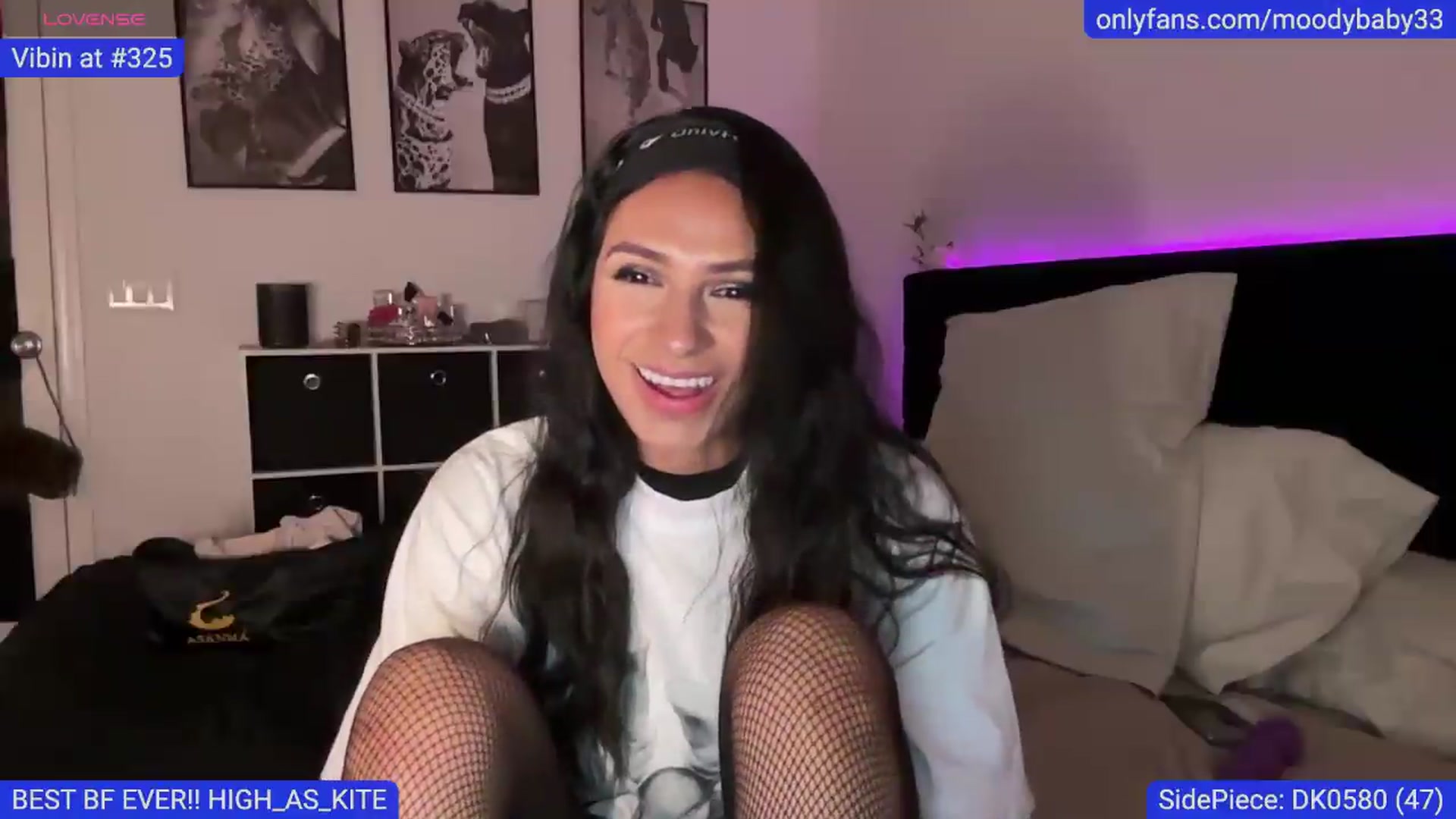 Gallery image thumbnail from Moodybaby's myfreecams stream on, 04/24/2026, 09:43 image 12 of 20