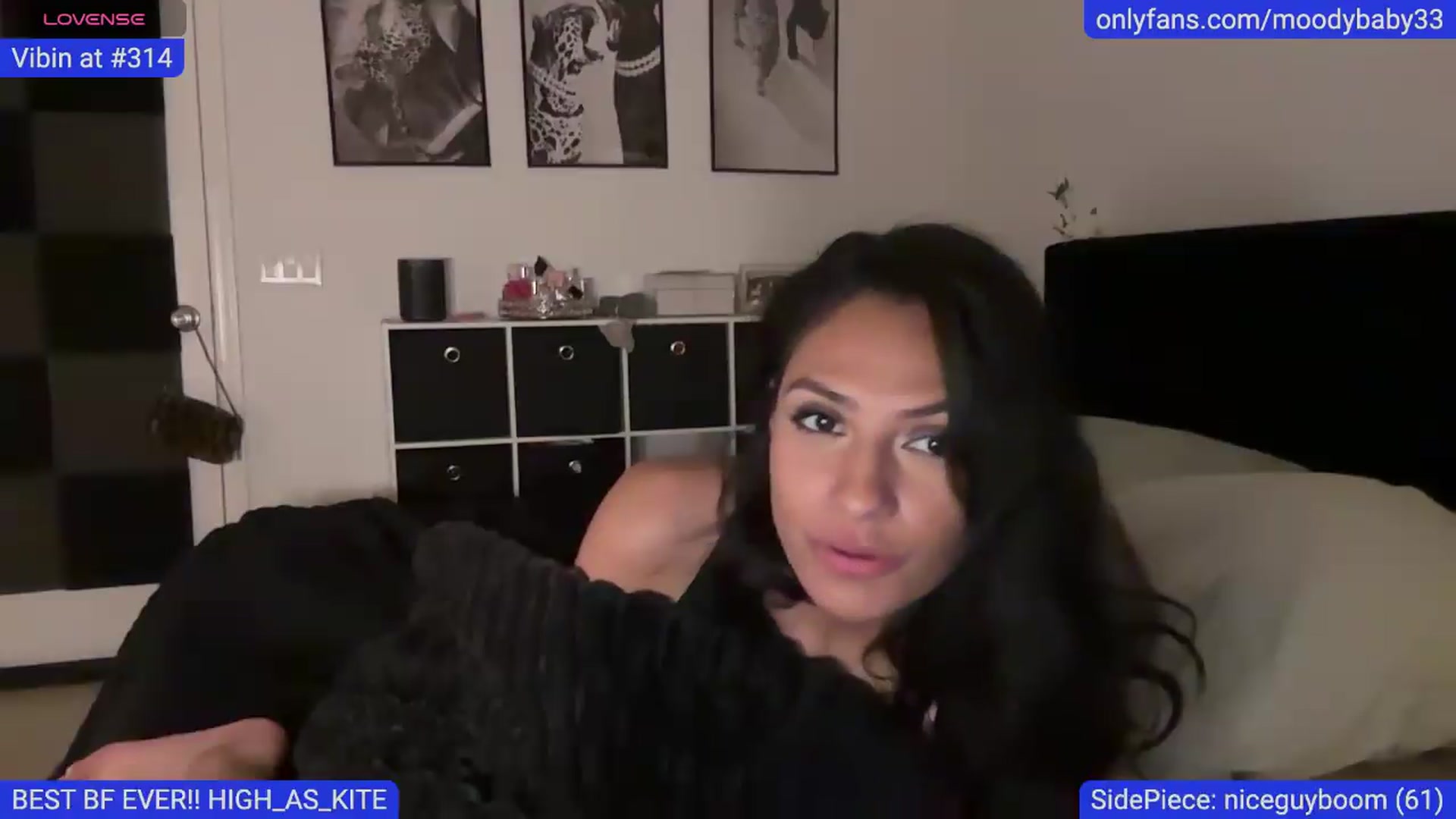 Gallery image thumbnail from Moodybaby's myfreecams stream on, 04/25/2026, 12:05 image 5 of 20
