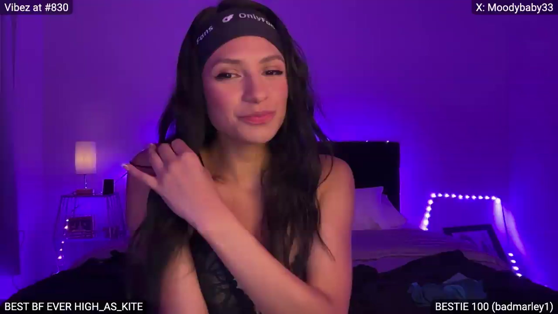 Gallery image thumbnail from Moodybaby's myfreecams stream on, 05/29/2026, 09:01 image 16 of 20