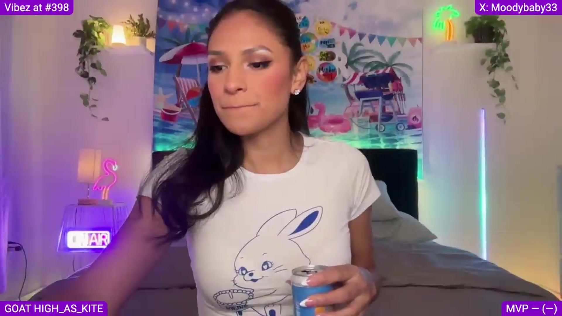 Gallery image thumbnail from Moodybaby's myfreecams stream on, 07/22/2026, 06:29 image 10 of 20