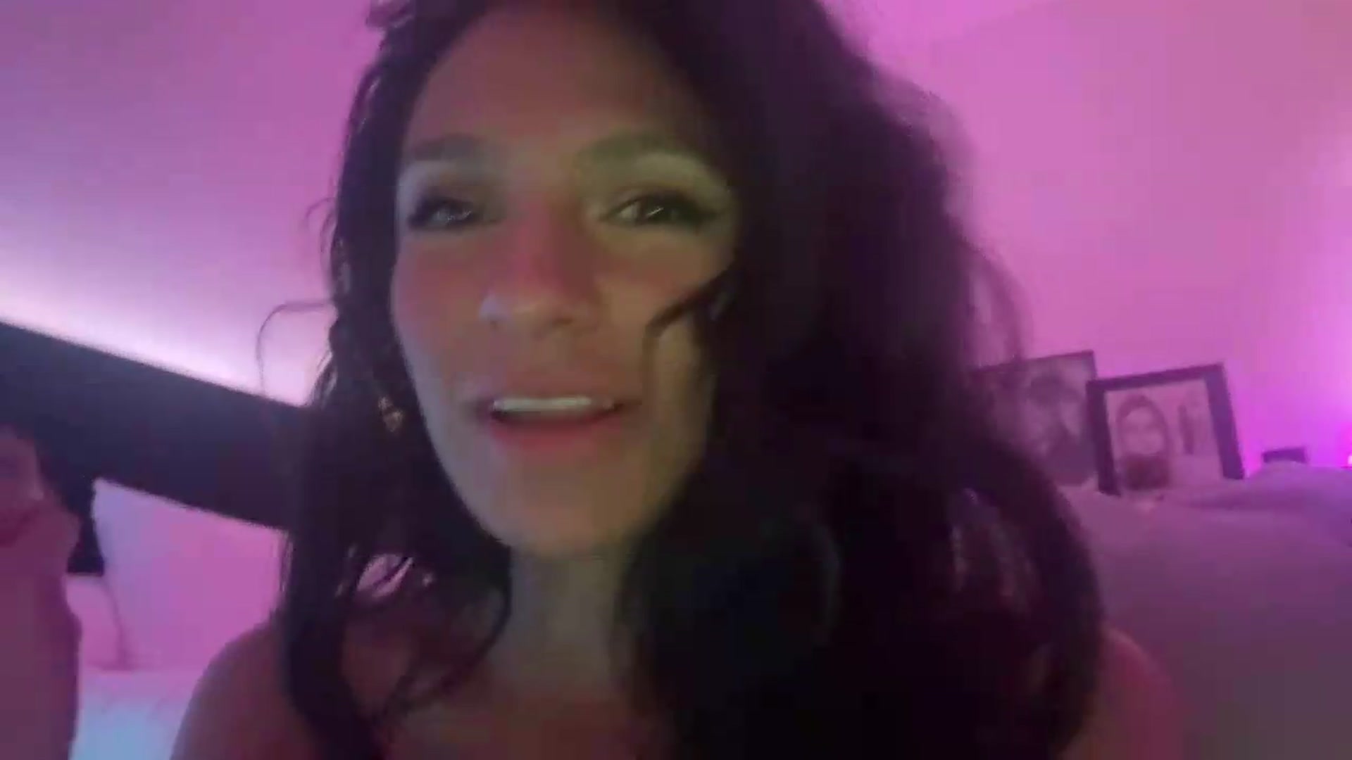 Gallery image thumbnail from Moodybaby's myfreecams stream on, 08/10/2026, 12:19 image 6 of 20