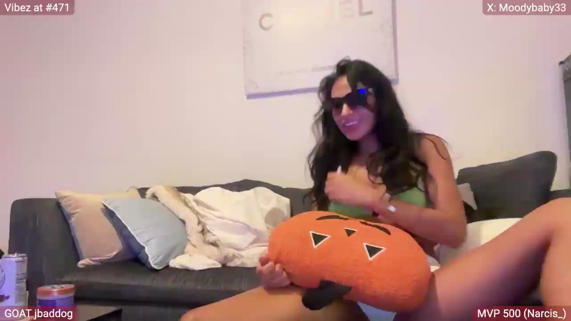 Gallery image thumbnail from Moodybaby's myfreecams stream on, 09/20/2026, 04:11 image 6 of 20