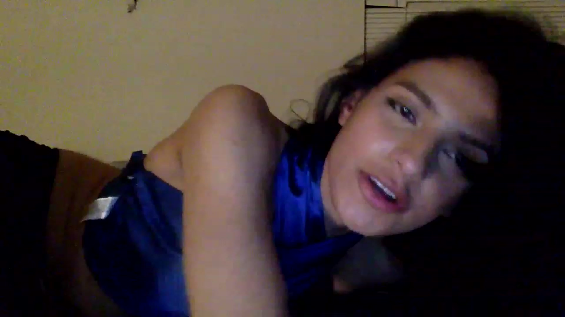 Gallery image thumbnail from Moodybaby2's myfreecams stream on, 01/27/2023, 09:51 image 2 of 20
