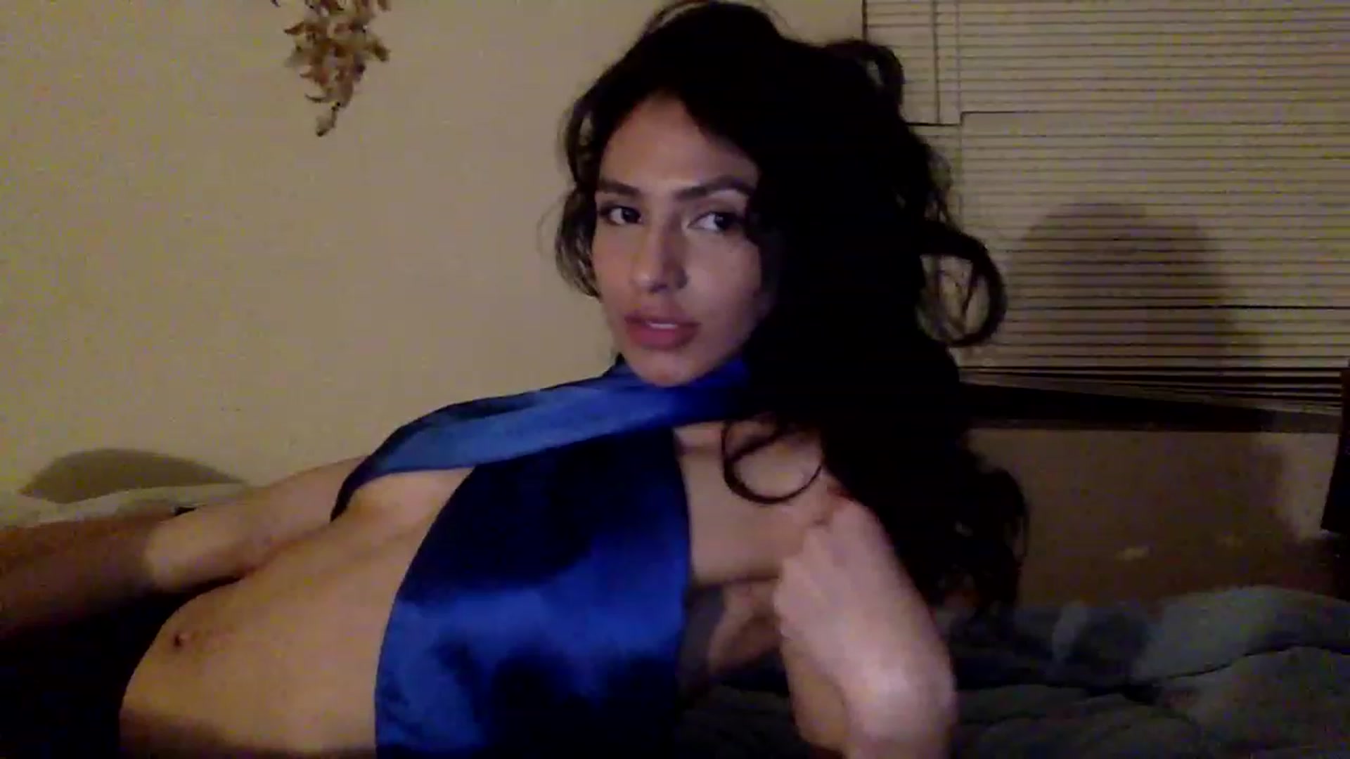 Gallery image thumbnail from Moodybaby2's myfreecams stream on, 01/27/2023, 09:51 image 3 of 20