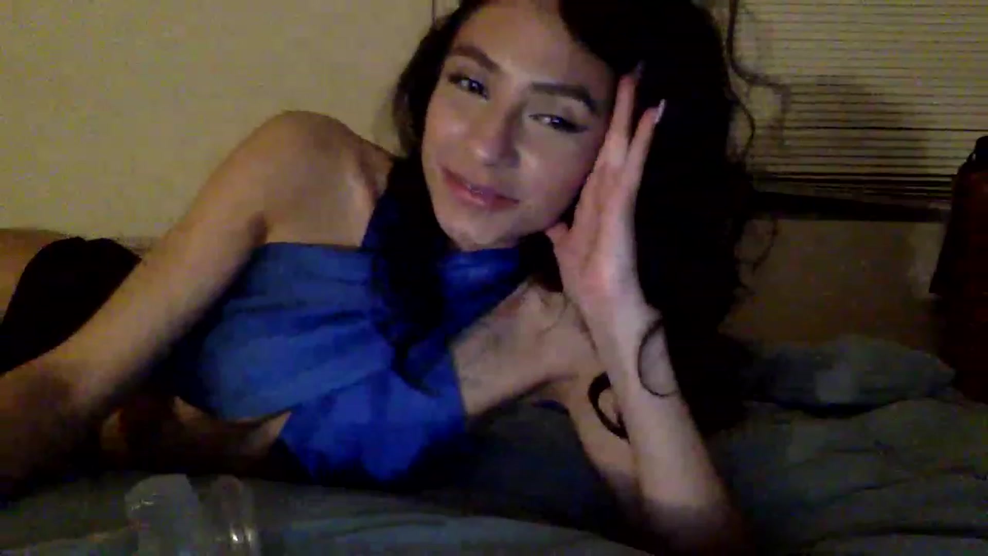 Gallery image thumbnail from Moodybaby2's myfreecams stream on, 01/27/2023, 09:51 image 7 of 20