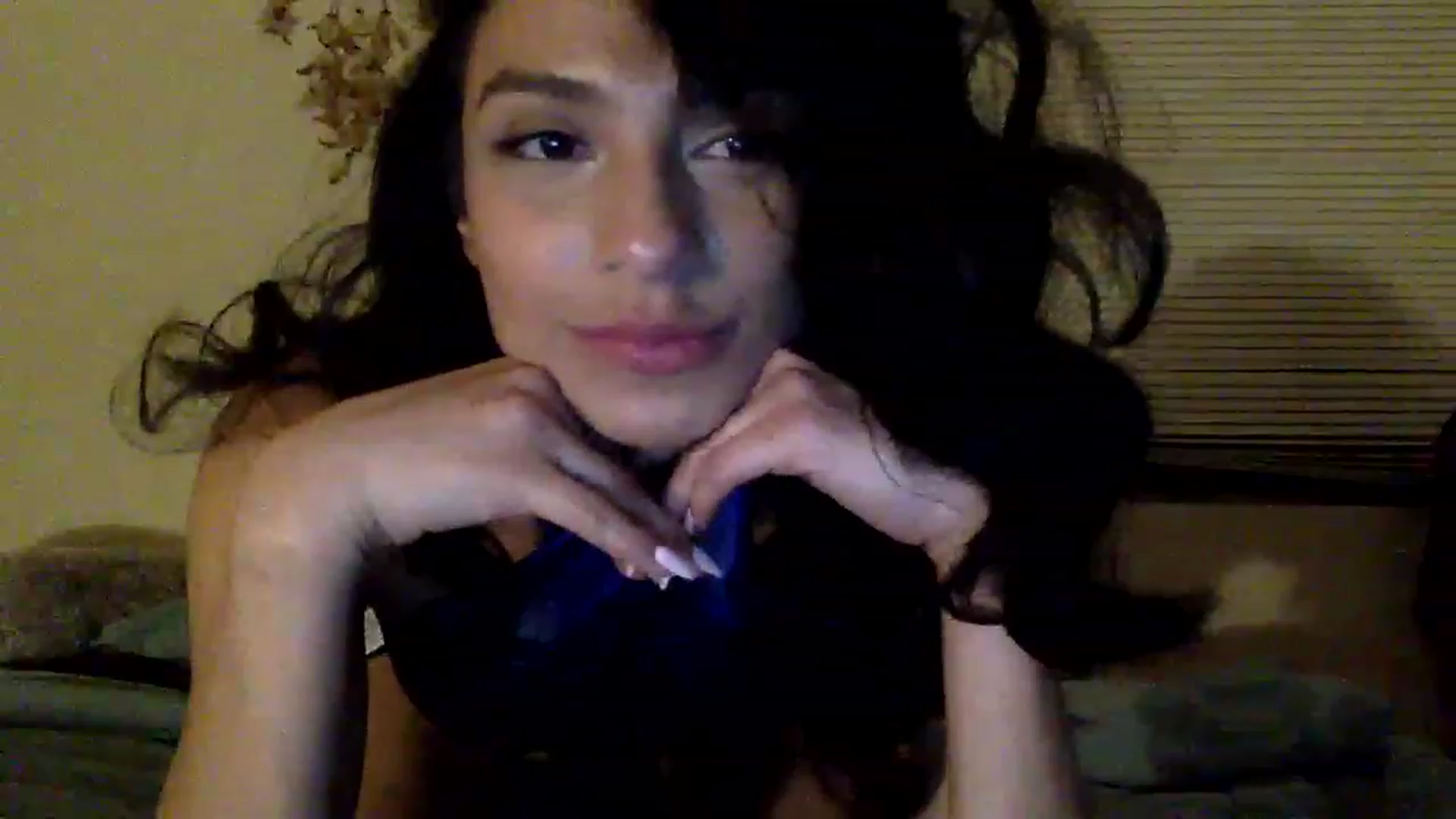 Gallery image thumbnail from Moodybaby2's myfreecams stream on, 01/27/2023, 09:51 image 12 of 20