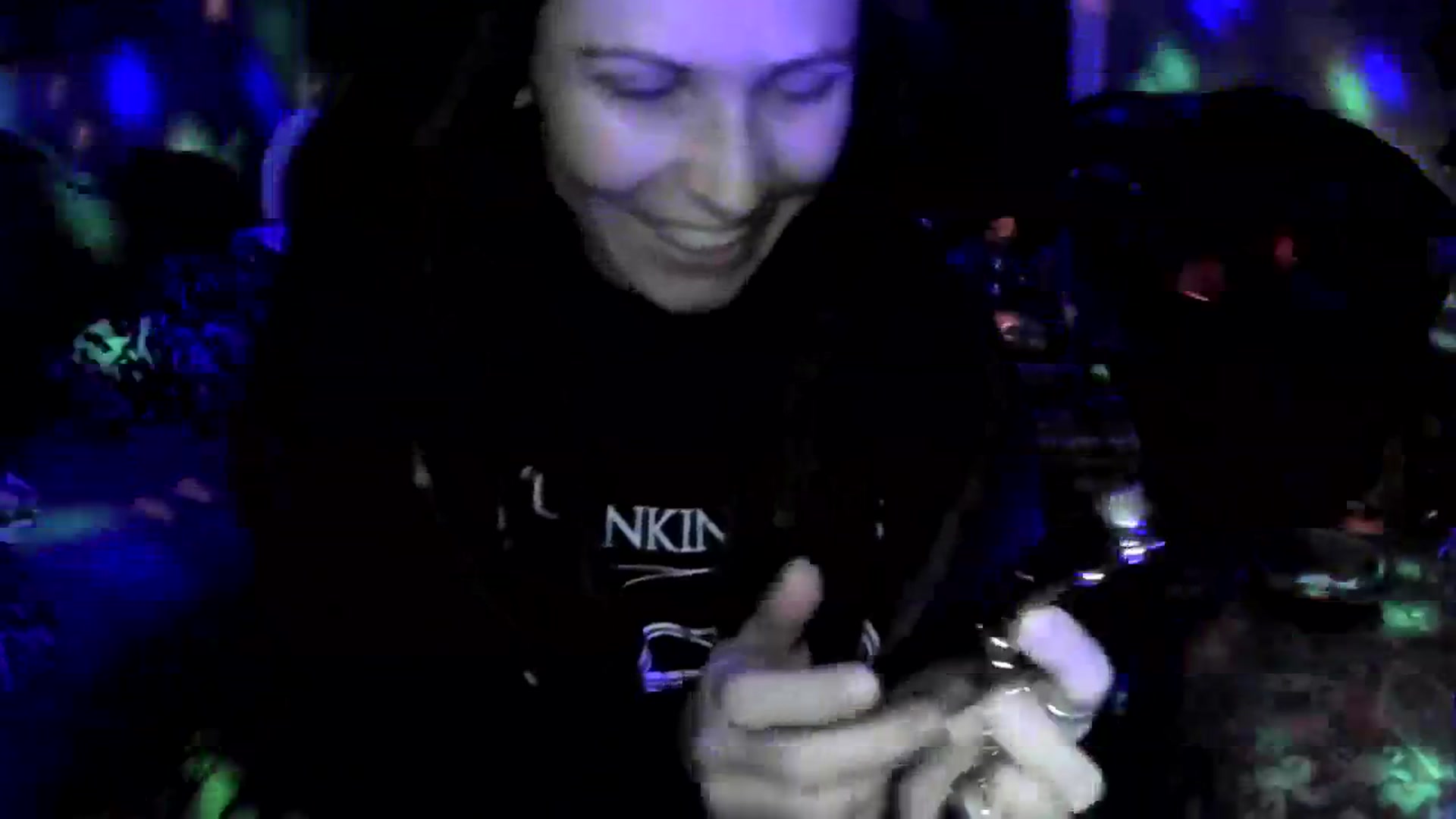 Gallery image thumbnail from MoonAmore's myfreecams stream on, 04/01/2024, 01:00 image 19 of 20