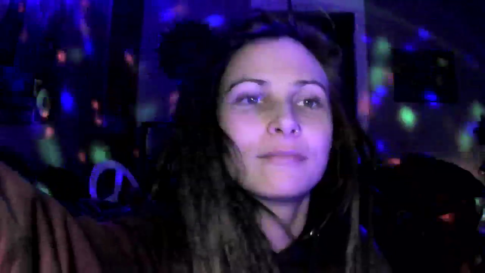 Gallery image thumbnail from MoonAmore's myfreecams stream on, 04/01/2024, 01:00 image 16 of 20