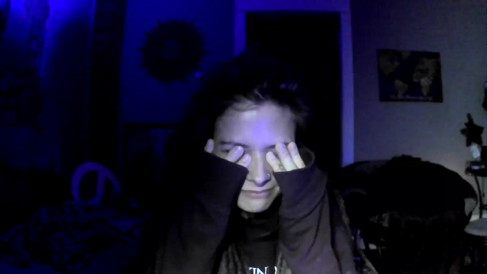 Gallery image thumbnail from MoonAmore's myfreecams stream on, 04/01/2024, 01:00 image 8 of 20