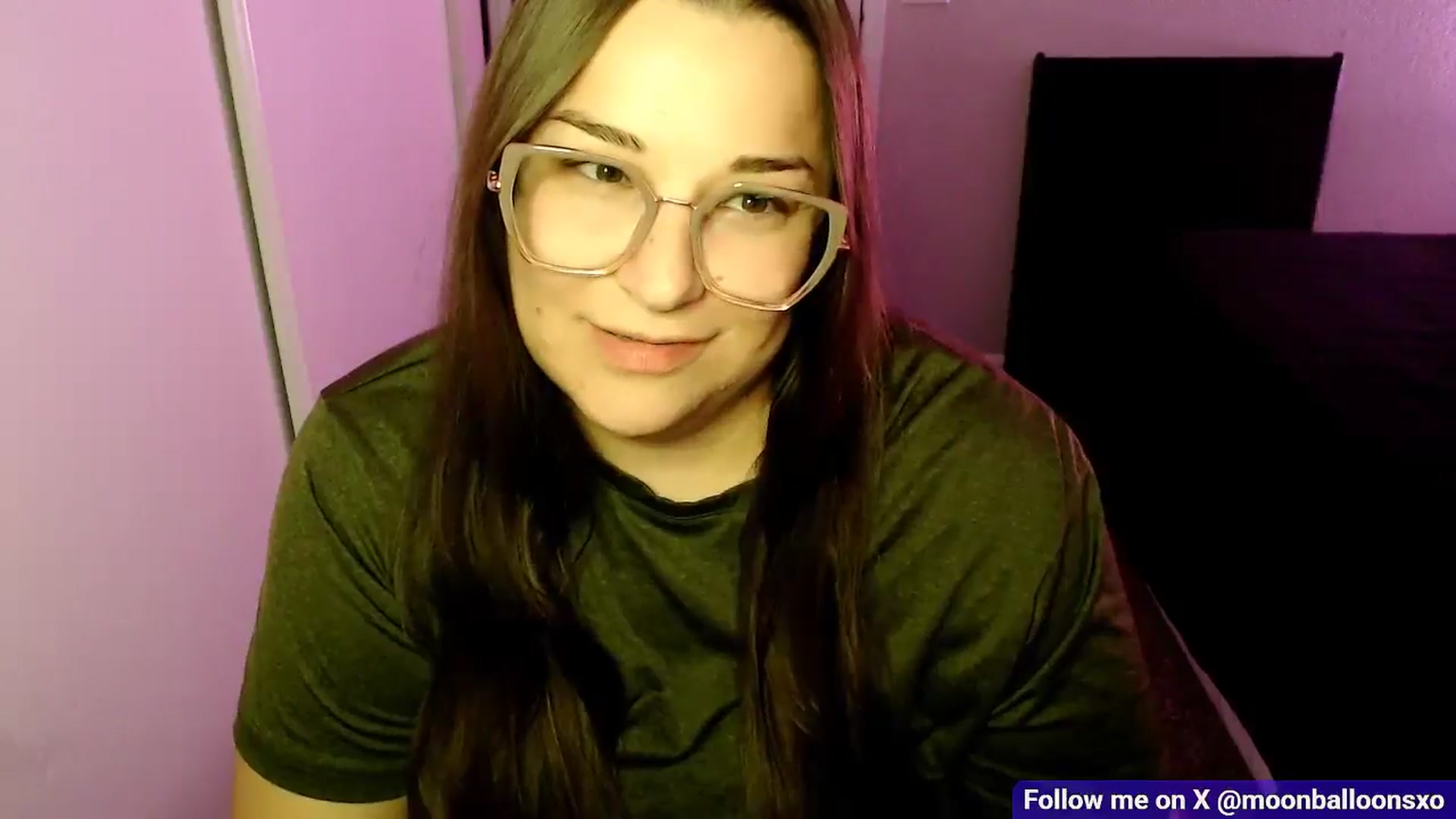 Gallery image thumbnail from MoonBalloons's myfreecams stream on, 11/10/2025, 06:13 image 7 of 20