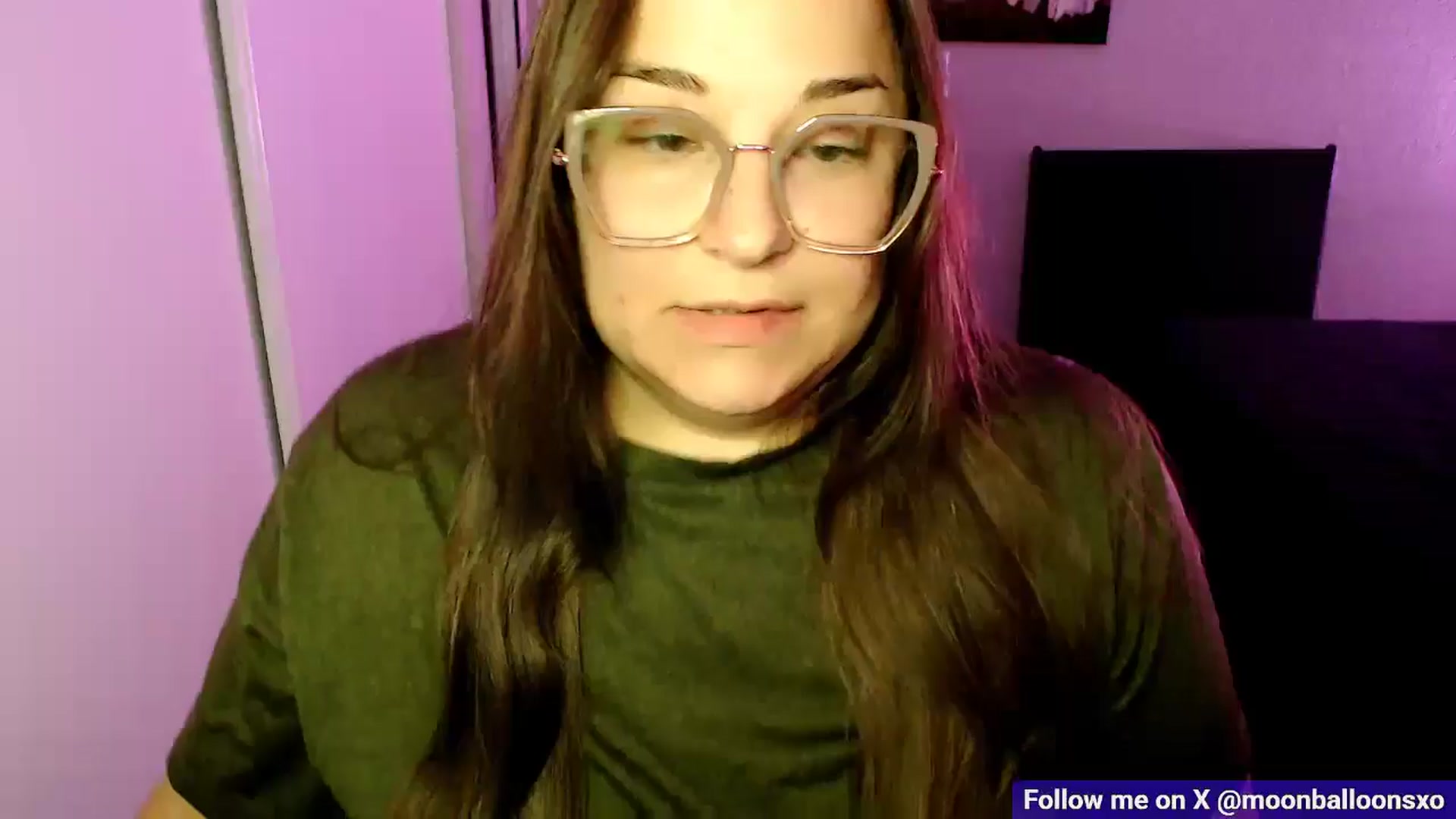 Gallery image thumbnail from MoonBalloons's myfreecams stream on, 11/10/2025, 06:13 image 19 of 20