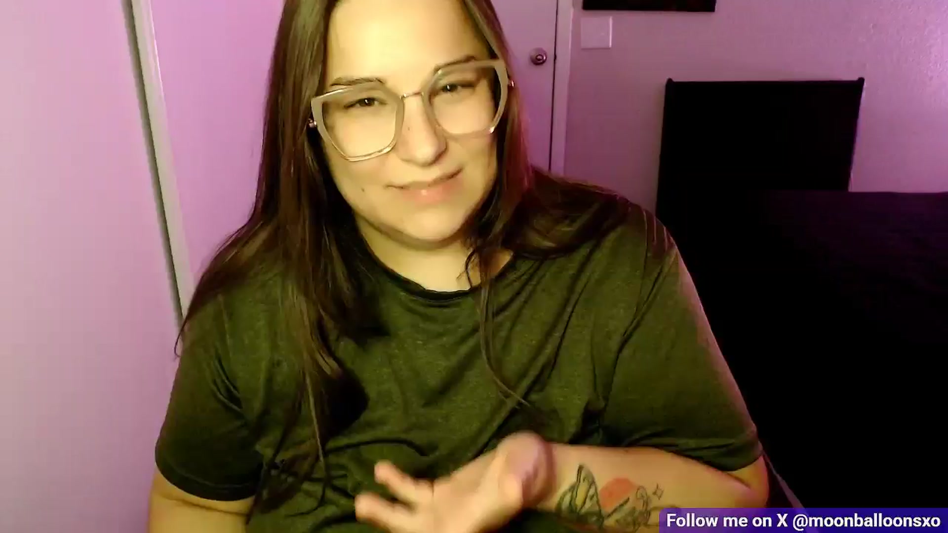 Gallery image thumbnail from MoonBalloons's myfreecams stream on, 11/10/2025, 06:13 image 3 of 20