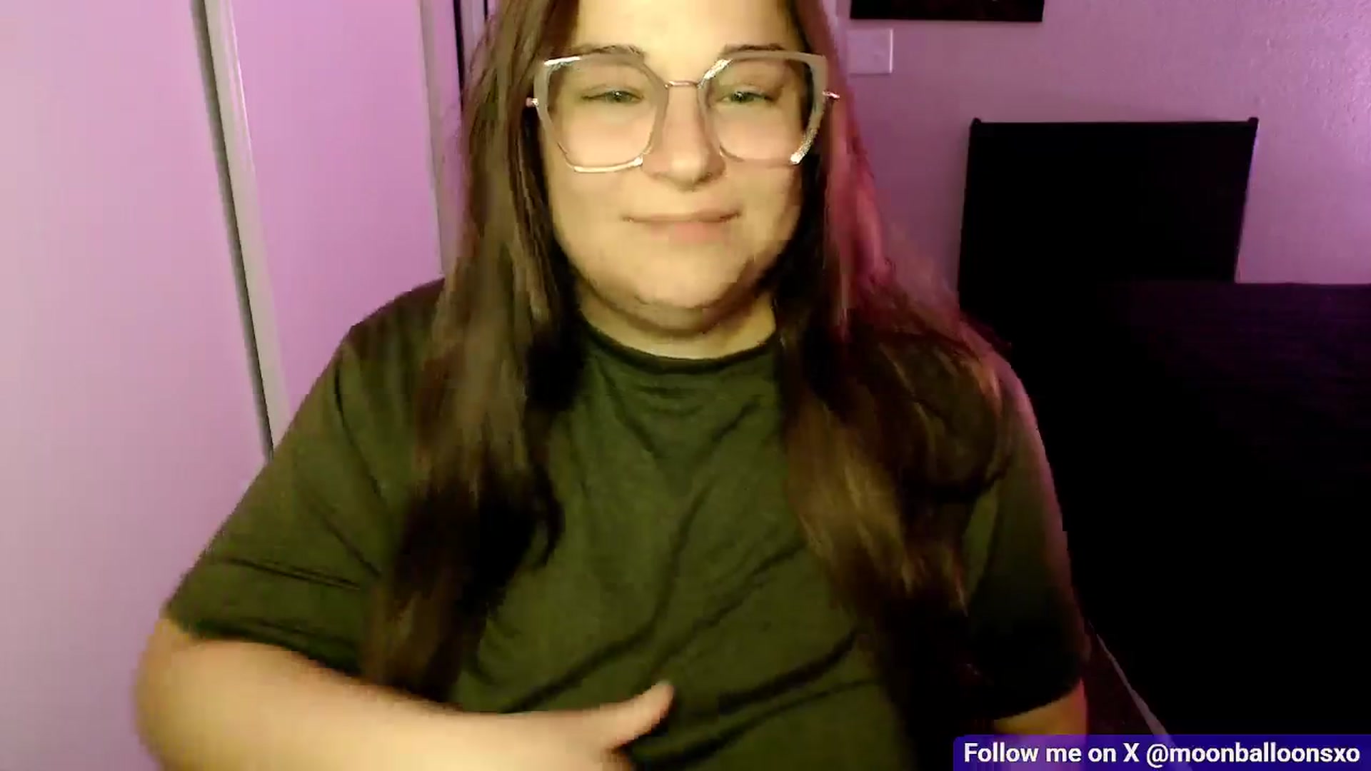 Gallery image thumbnail from MoonBalloons's myfreecams stream on, 11/10/2025, 06:13 image 2 of 20