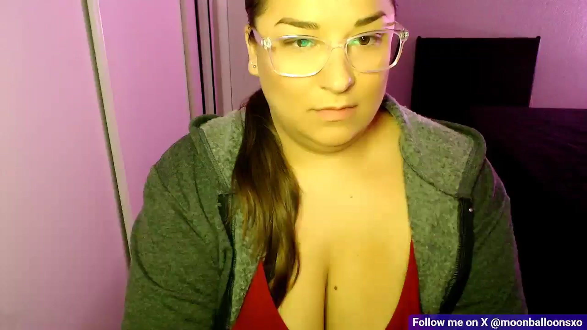 Gallery image thumbnail from MoonBalloons's myfreecams stream on, 11/11/2025, 04:30 image 4 of 20