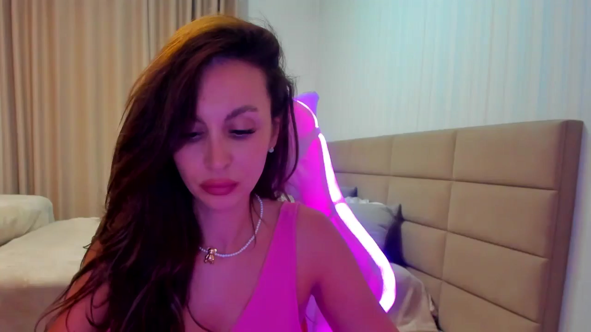 Gallery image thumbnail from MoonBex's myfreecams stream on, 06/25/2025, 19:04 image 8 of 20
