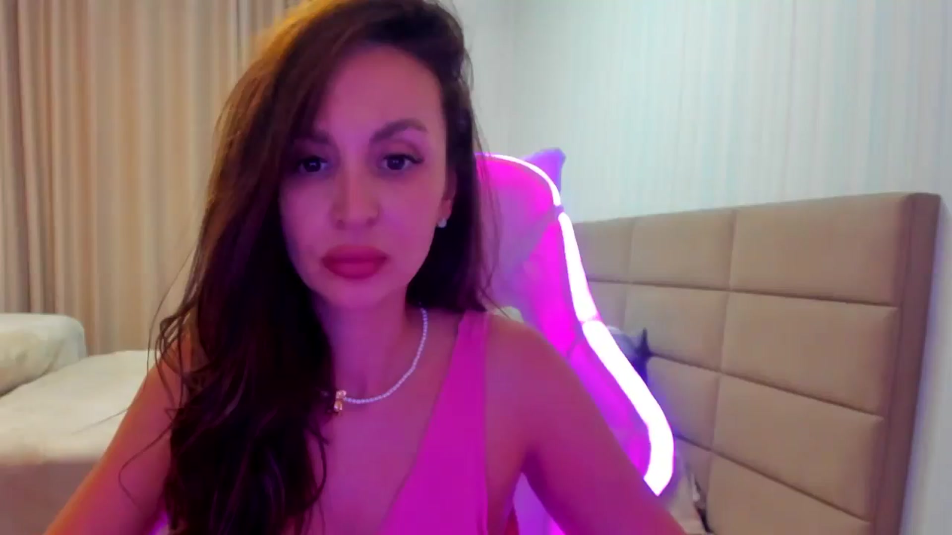 Gallery image thumbnail from MoonBex's myfreecams stream on, 06/25/2025, 19:04 image 1 of 20