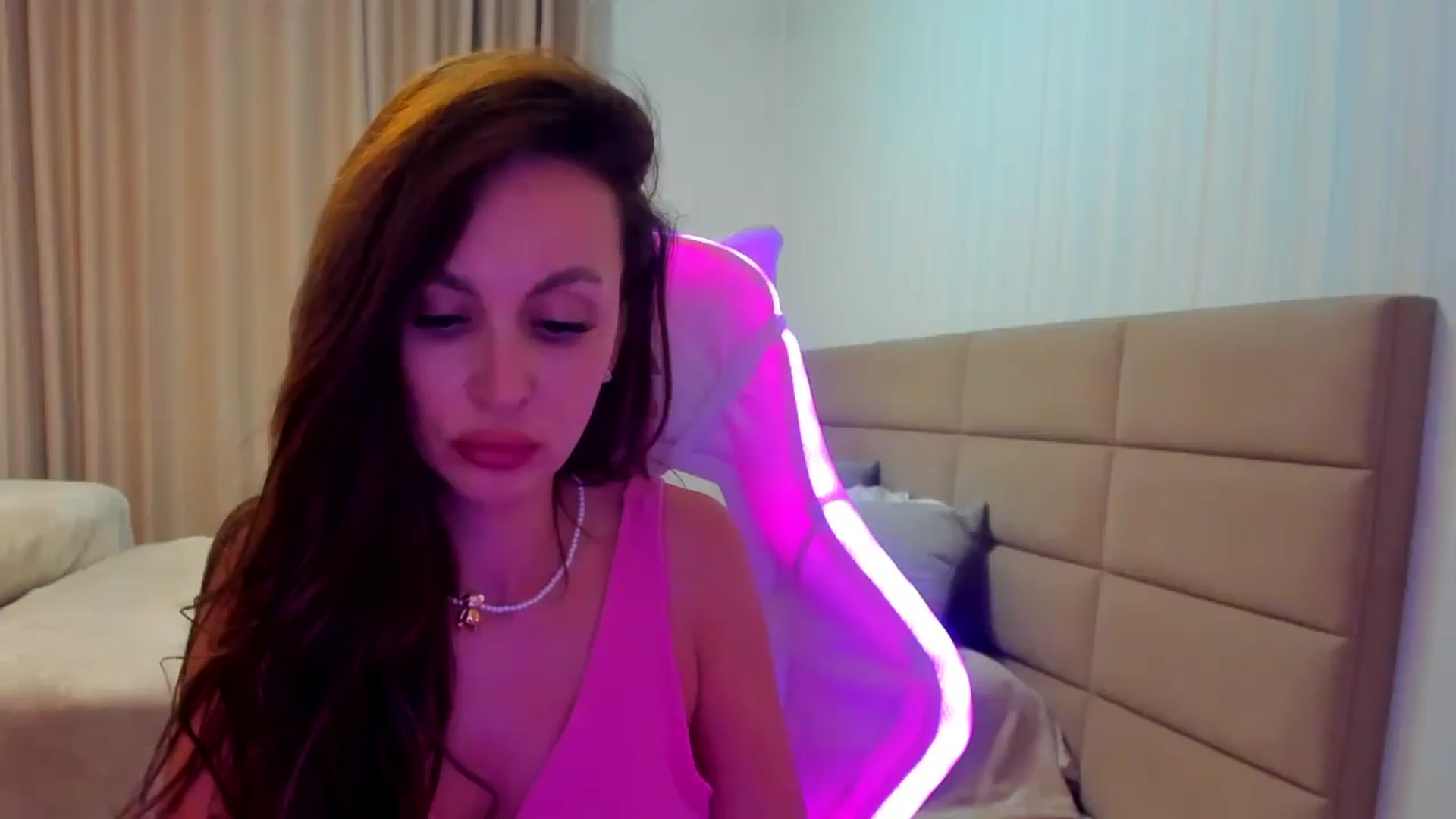 Gallery image thumbnail from MoonBex's myfreecams stream on, 06/25/2025, 19:04 image 9 of 20