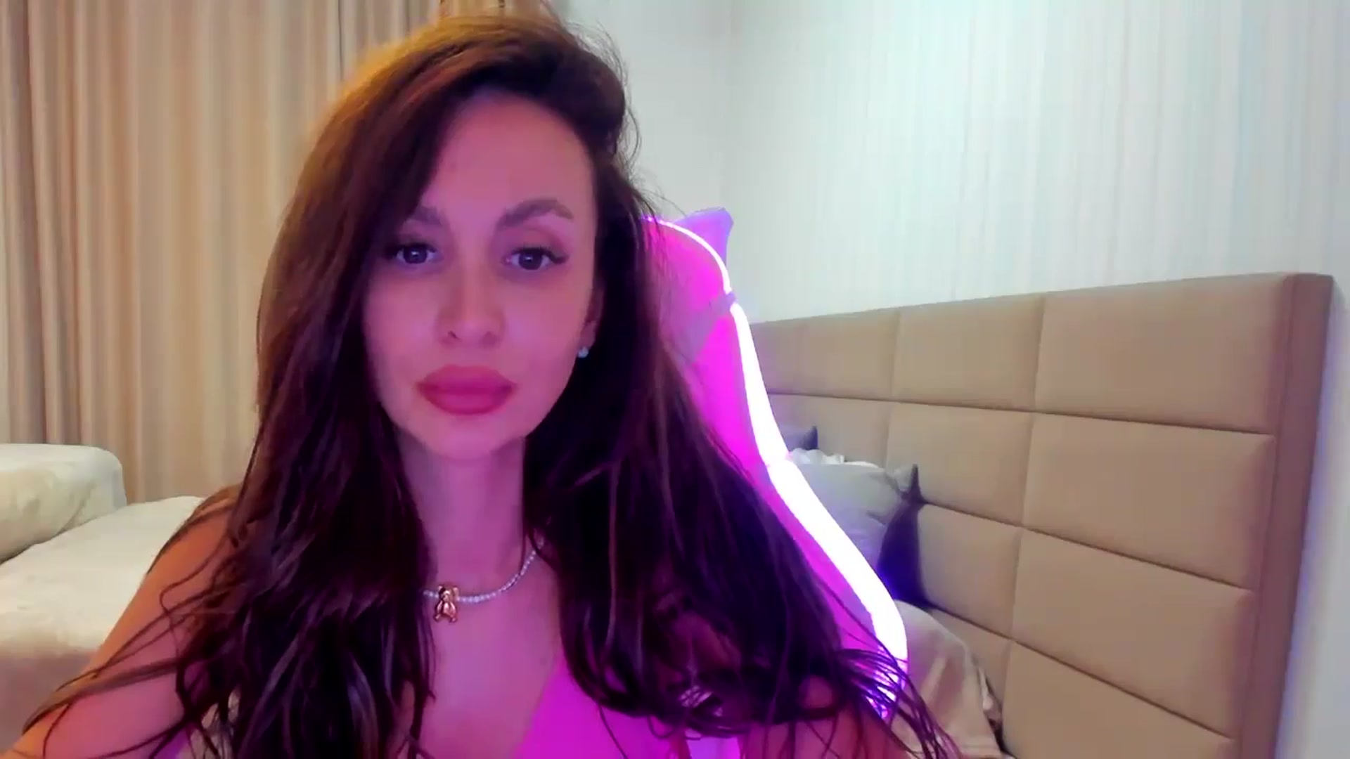 Gallery image thumbnail from MoonBex's myfreecams stream on, 06/25/2025, 19:04 image 13 of 20