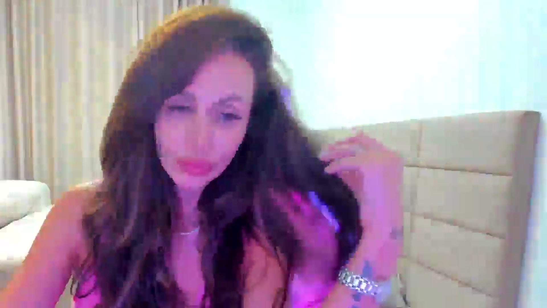 Gallery image thumbnail from MoonBex's myfreecams stream on, 06/25/2025, 19:04 image 4 of 20