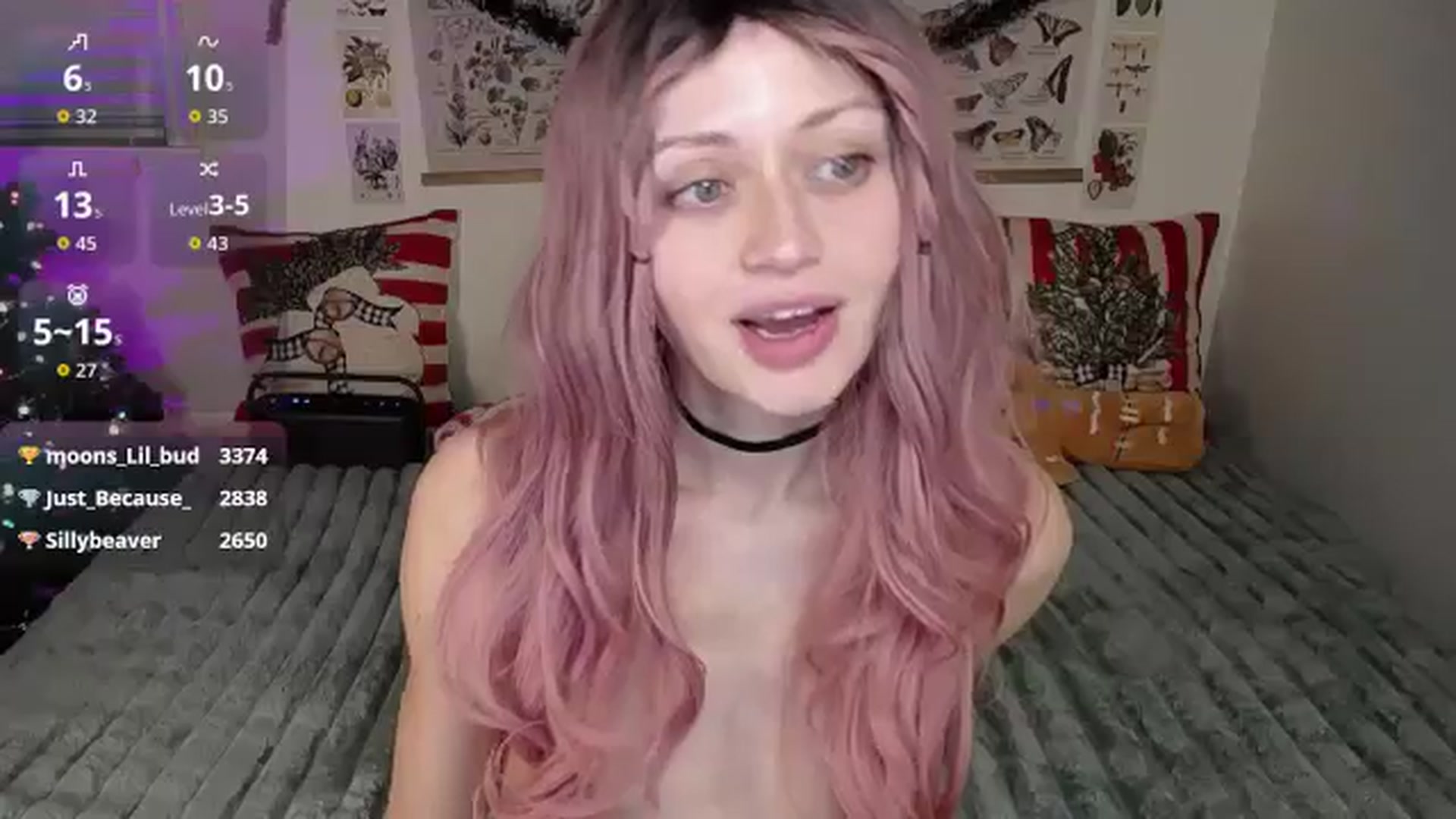 Gallery image thumbnail from MoonLush's myfreecams stream on, 12/31/2025, 24:16 image 19 of 20