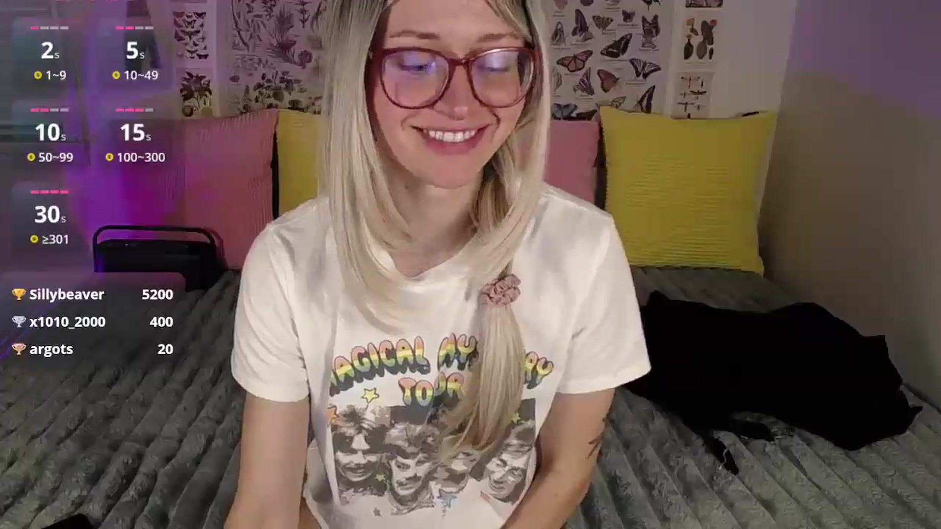 Gallery image thumbnail from MoonLush's myfreecams stream on, 03/31/2026, 22:53 image 13 of 20