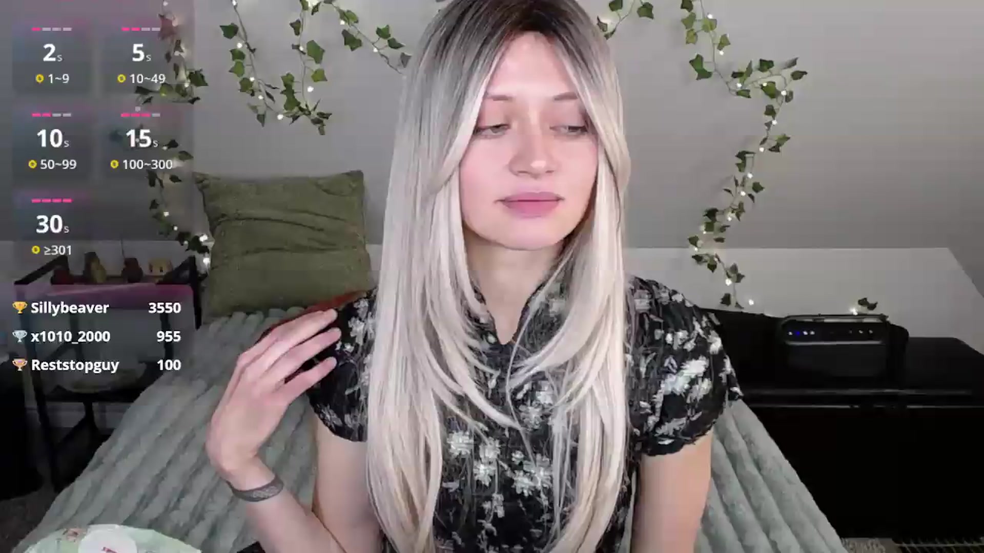 Gallery image thumbnail from MoonLush's myfreecams stream on, 04/24/2026, 23:33 image 12 of 20
