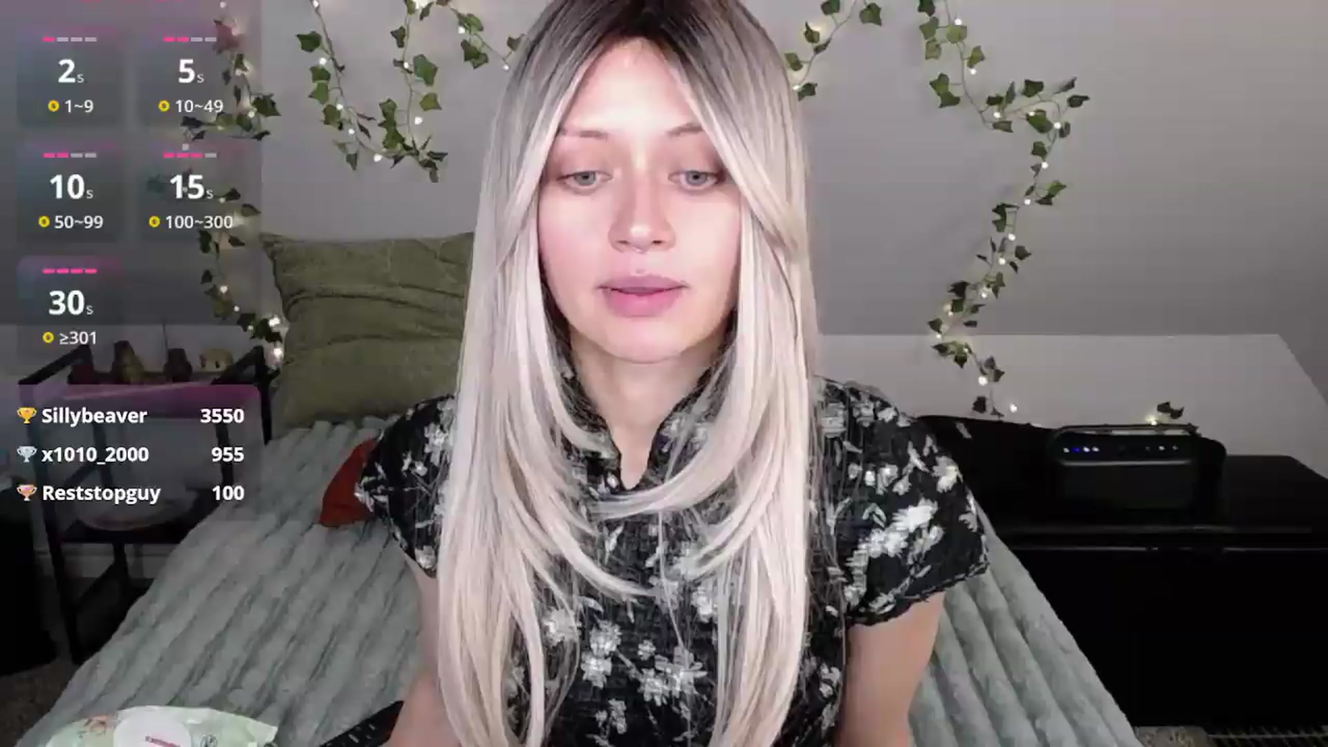 Gallery image thumbnail from MoonLush's myfreecams stream on, 04/24/2026, 23:33 image 17 of 20