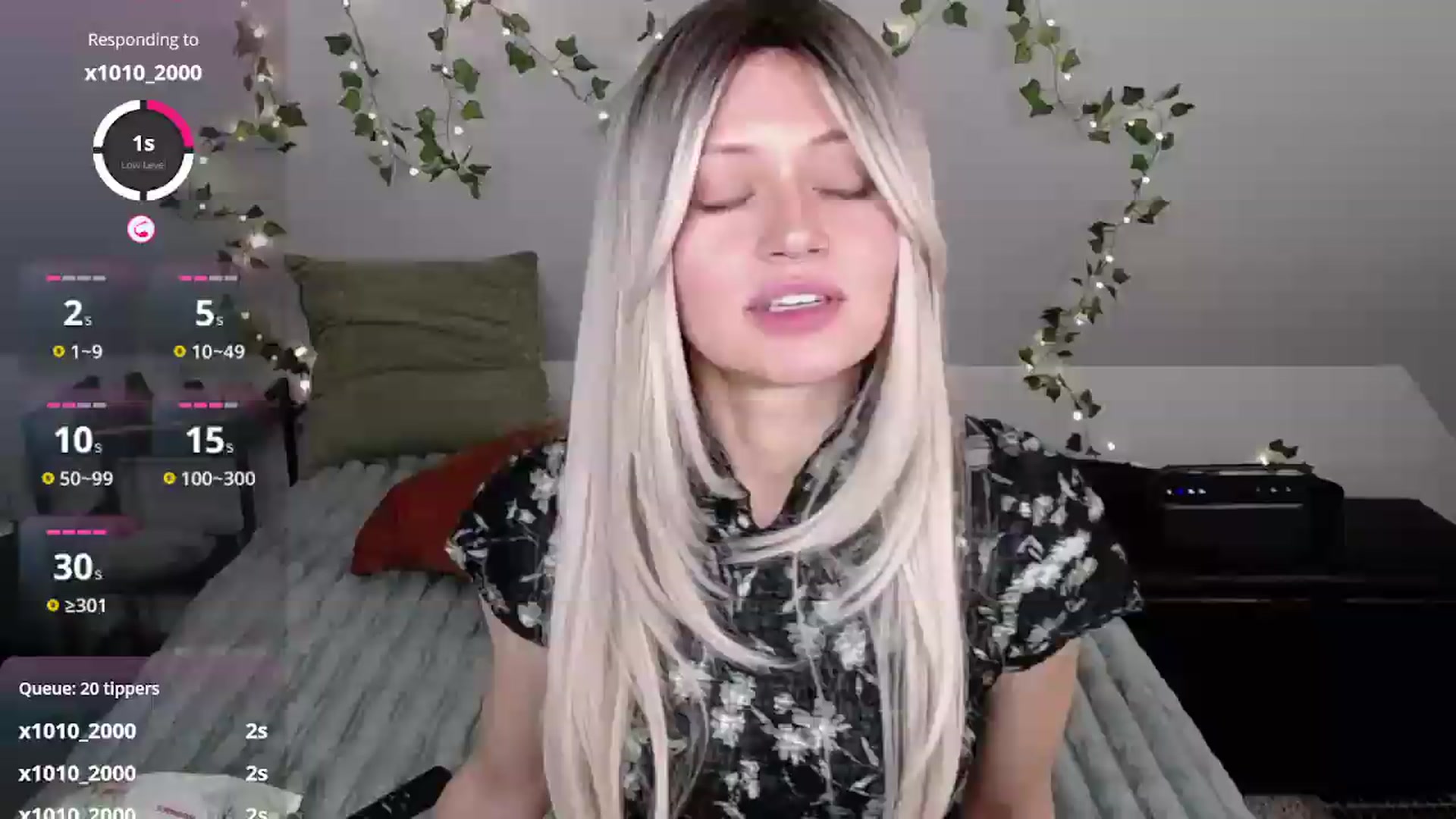 Gallery image thumbnail from MoonLush's myfreecams stream on, 04/24/2026, 23:33 image 19 of 20