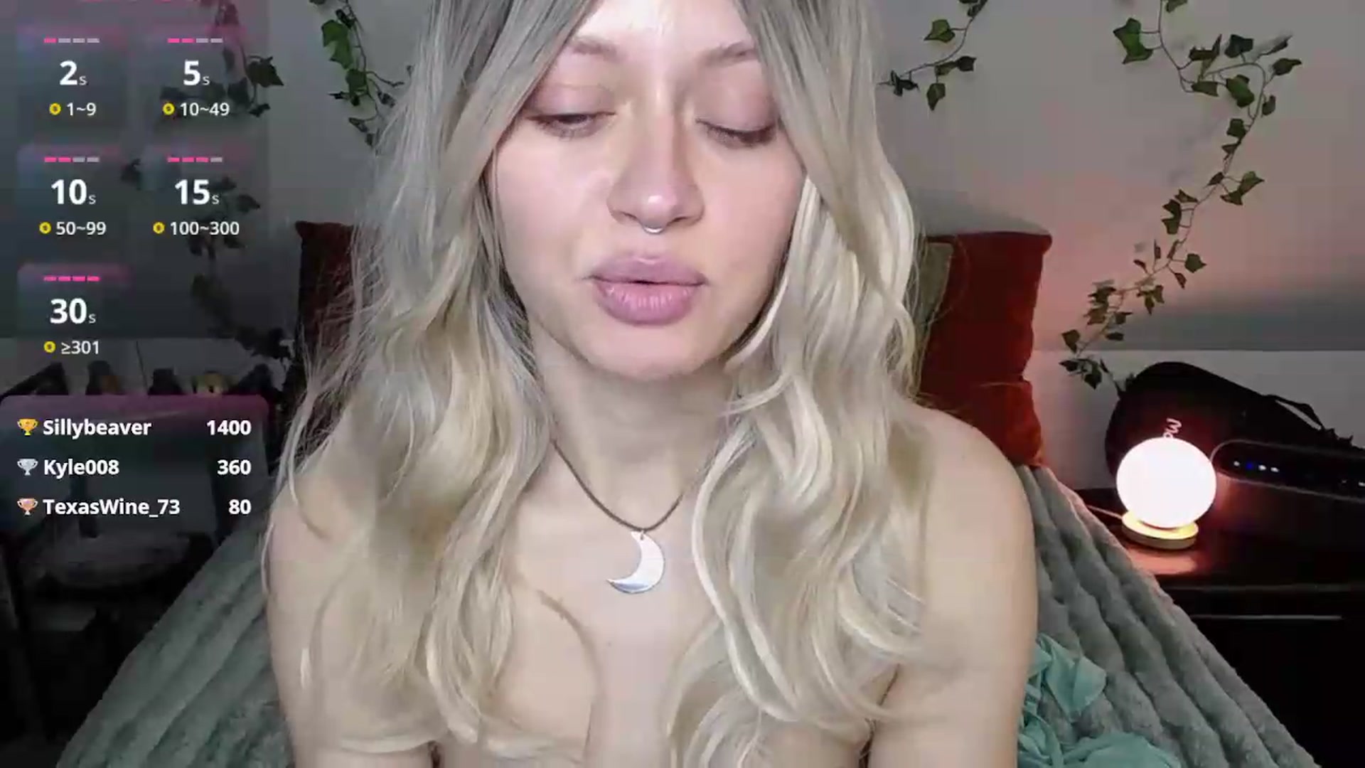 Gallery image thumbnail from MoonLush's myfreecams stream on, 05/02/2026, 22:11 image 18 of 20