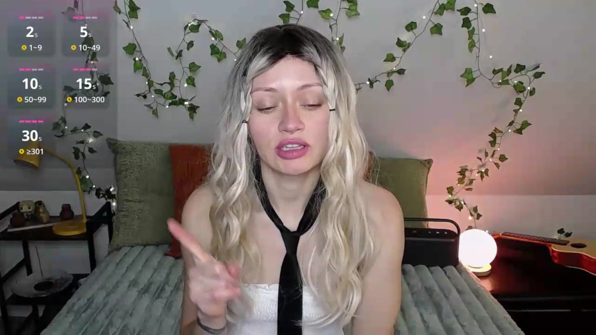 Gallery image thumbnail from MoonLush's myfreecams stream on, 06/26/2026, 22:09 image 2 of 20