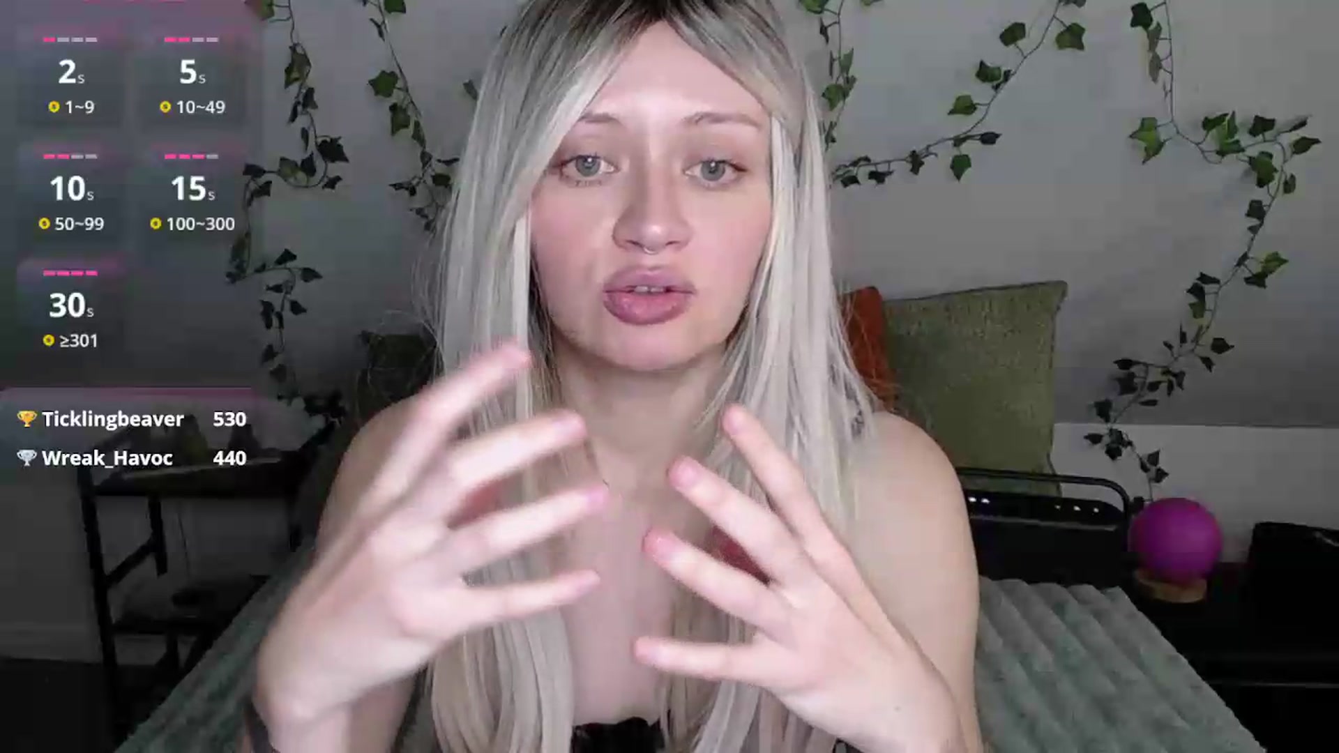 Gallery image thumbnail from MoonLush's myfreecams stream on, 07/31/2026, 21:58 image 17 of 20
