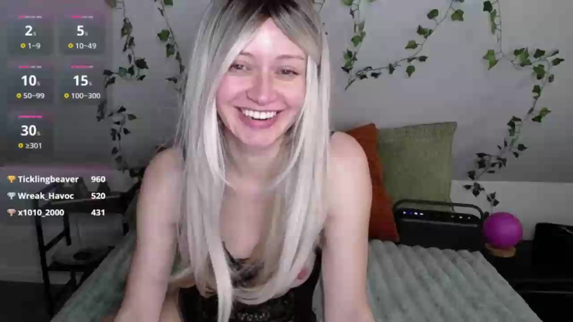 Gallery image thumbnail from MoonLush's myfreecams stream on, 07/31/2026, 22:16 image 1 of 20