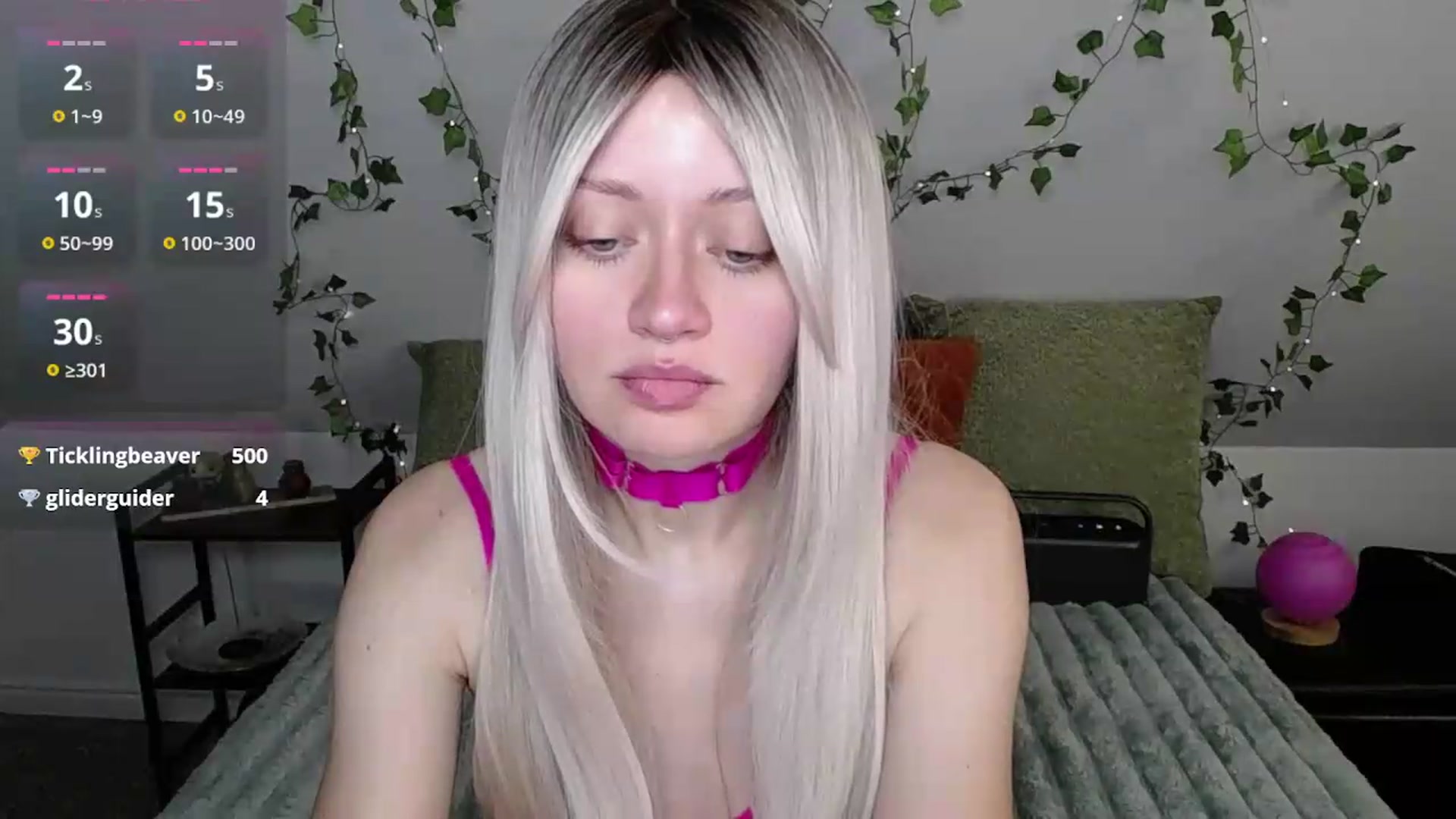 Gallery image thumbnail from MoonLush's myfreecams stream on, 08/18/2026, 21:32 image 13 of 20