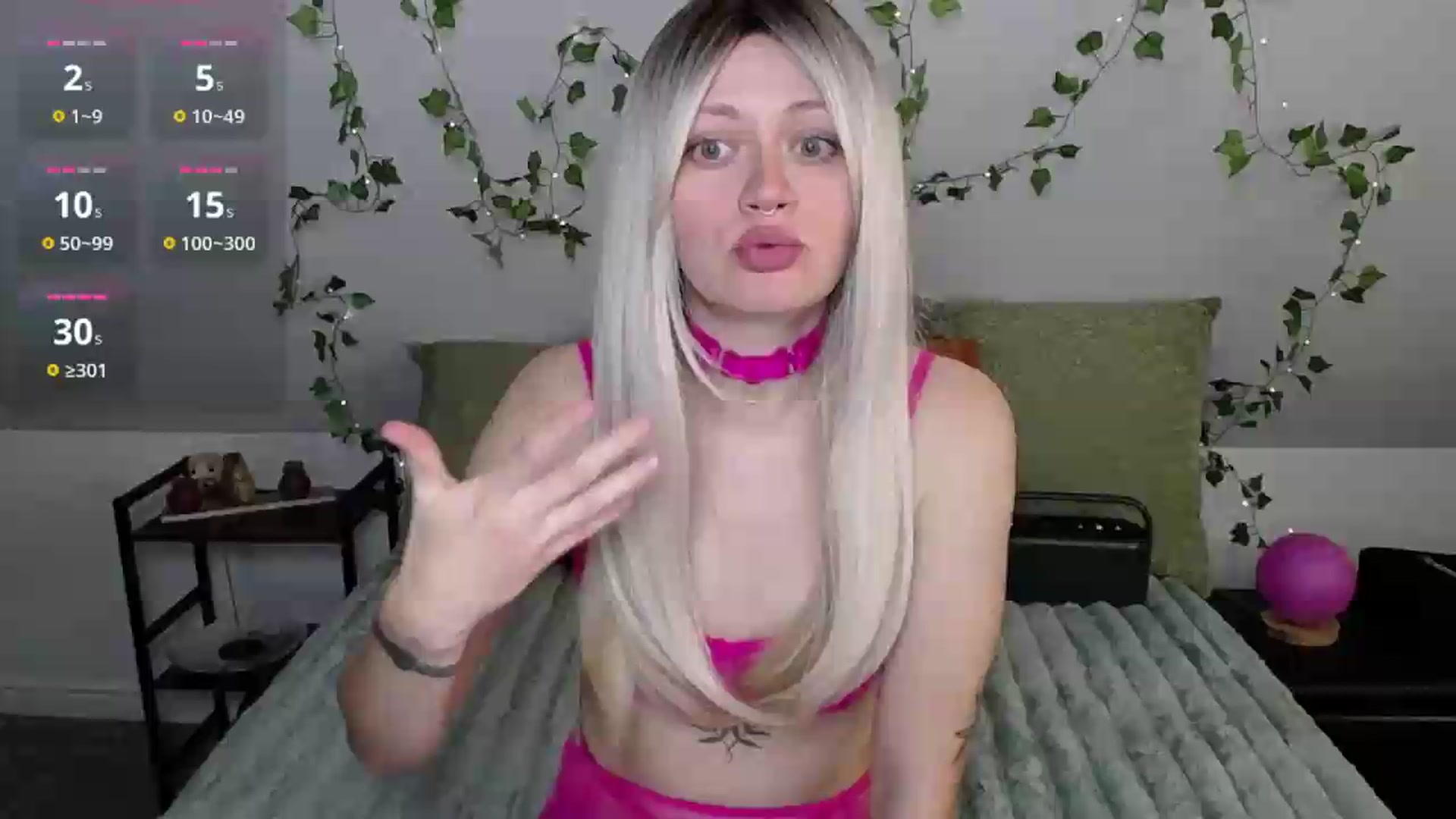 Gallery image thumbnail from MoonLush's myfreecams stream on, 08/18/2026, 21:32 image 1 of 20