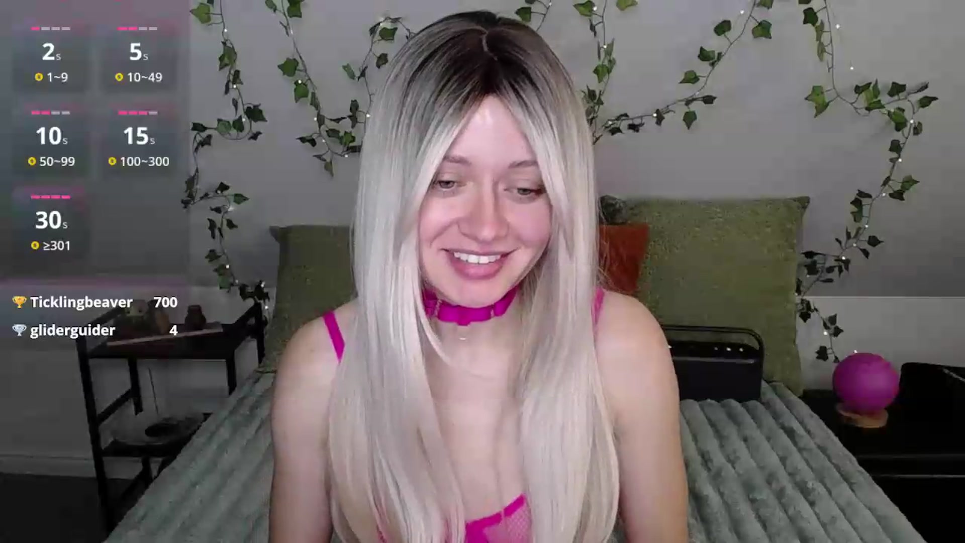 Gallery image thumbnail from MoonLush's myfreecams stream on, 08/18/2026, 21:32 image 15 of 20