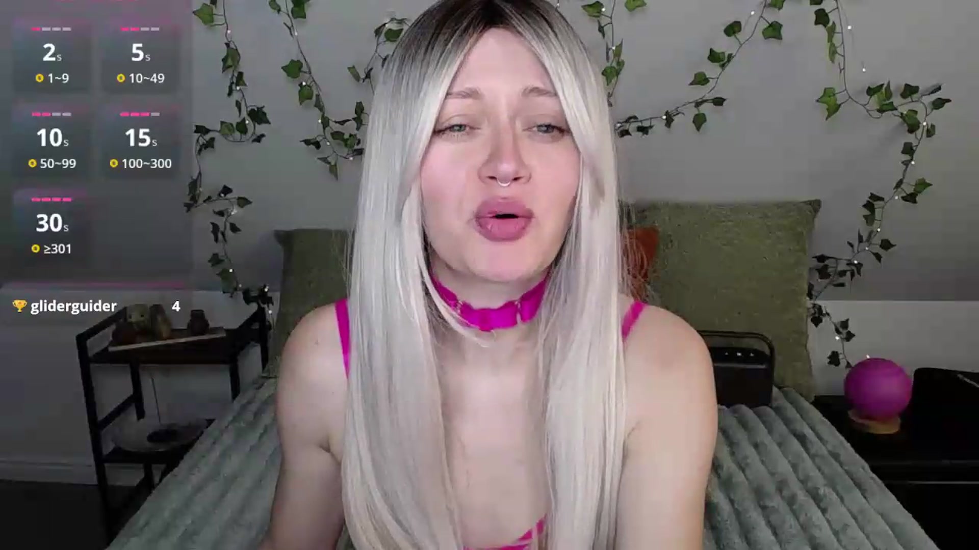 Gallery image thumbnail from MoonLush's myfreecams stream on, 08/18/2026, 21:32 image 3 of 20
