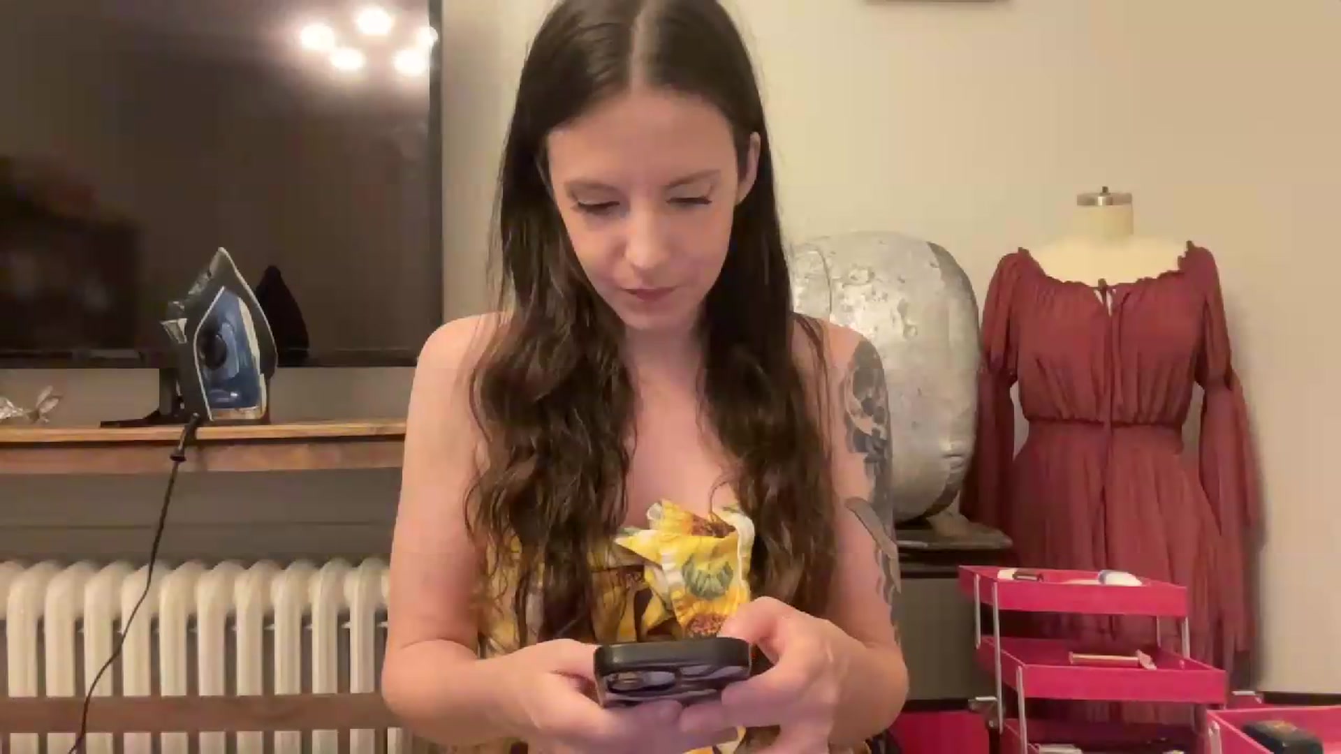 Gallery image thumbnail from MoonMILF's myfreecams stream on, 08/04/2026, 09:55 image 9 of 20